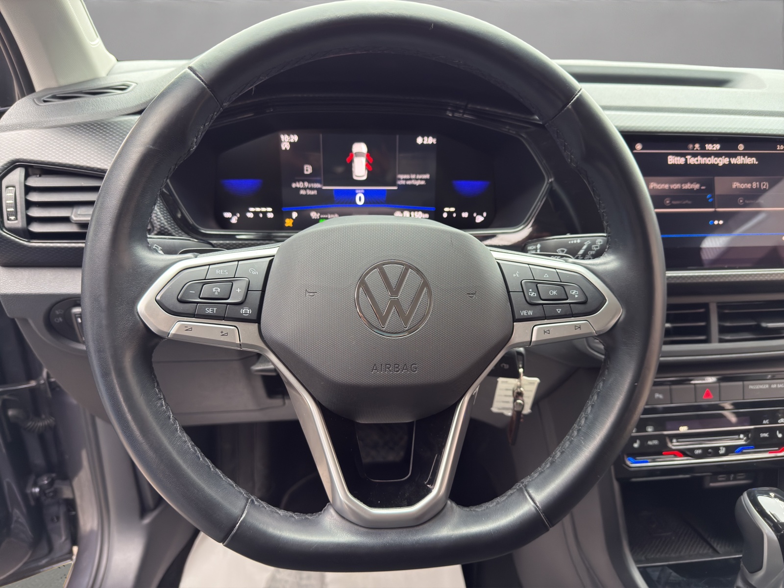 VW T-Cross 1.0 TSI Life DSG-image-9