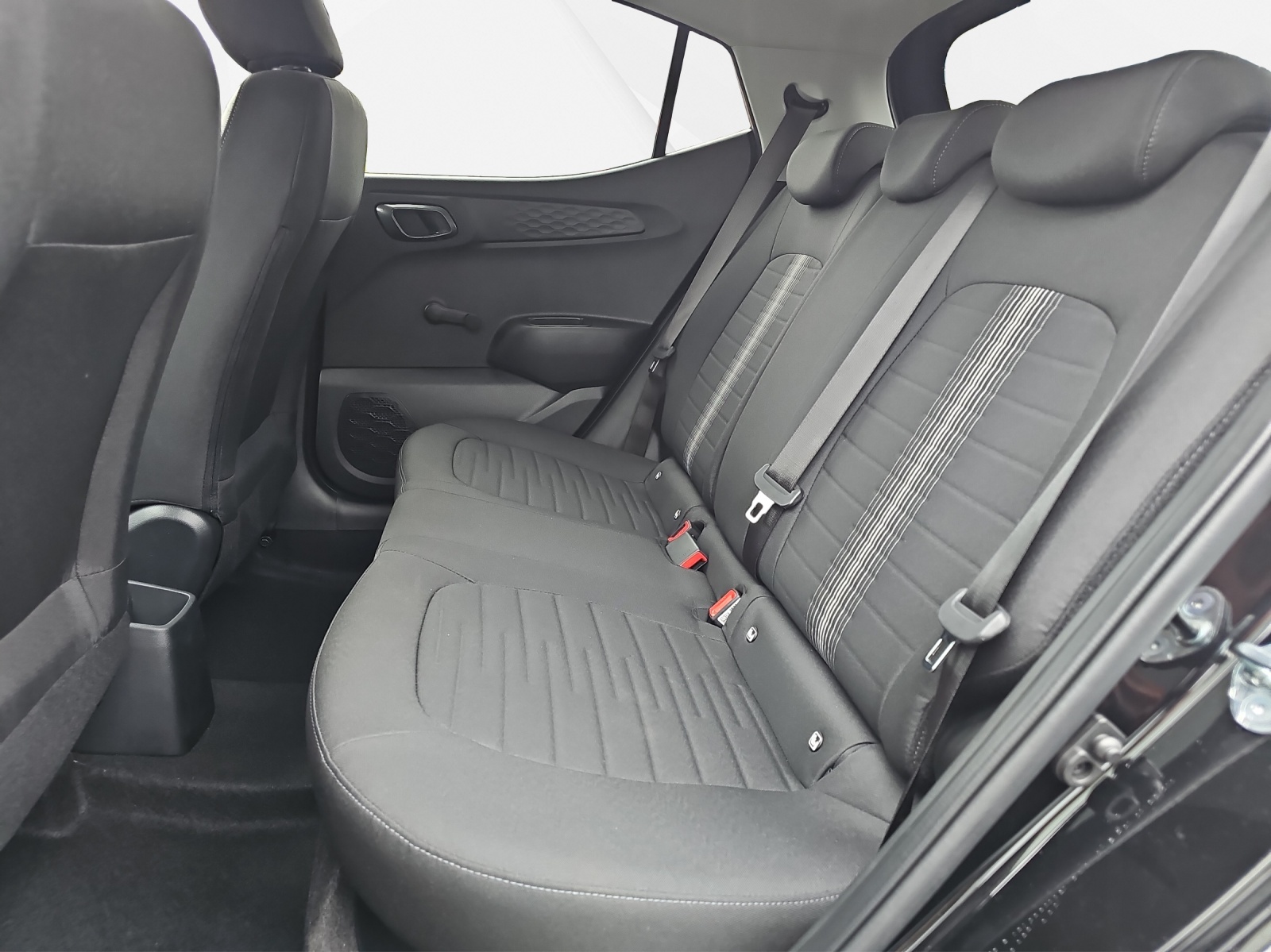 HYUNDAI i10 1.2 Amplia-image-13