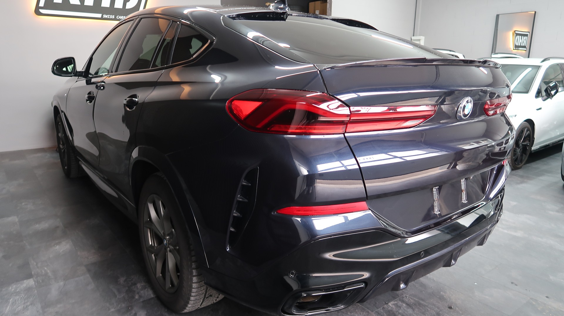 BMW X6 xDrive 40i / Pack-M / CH / MFK-image-9