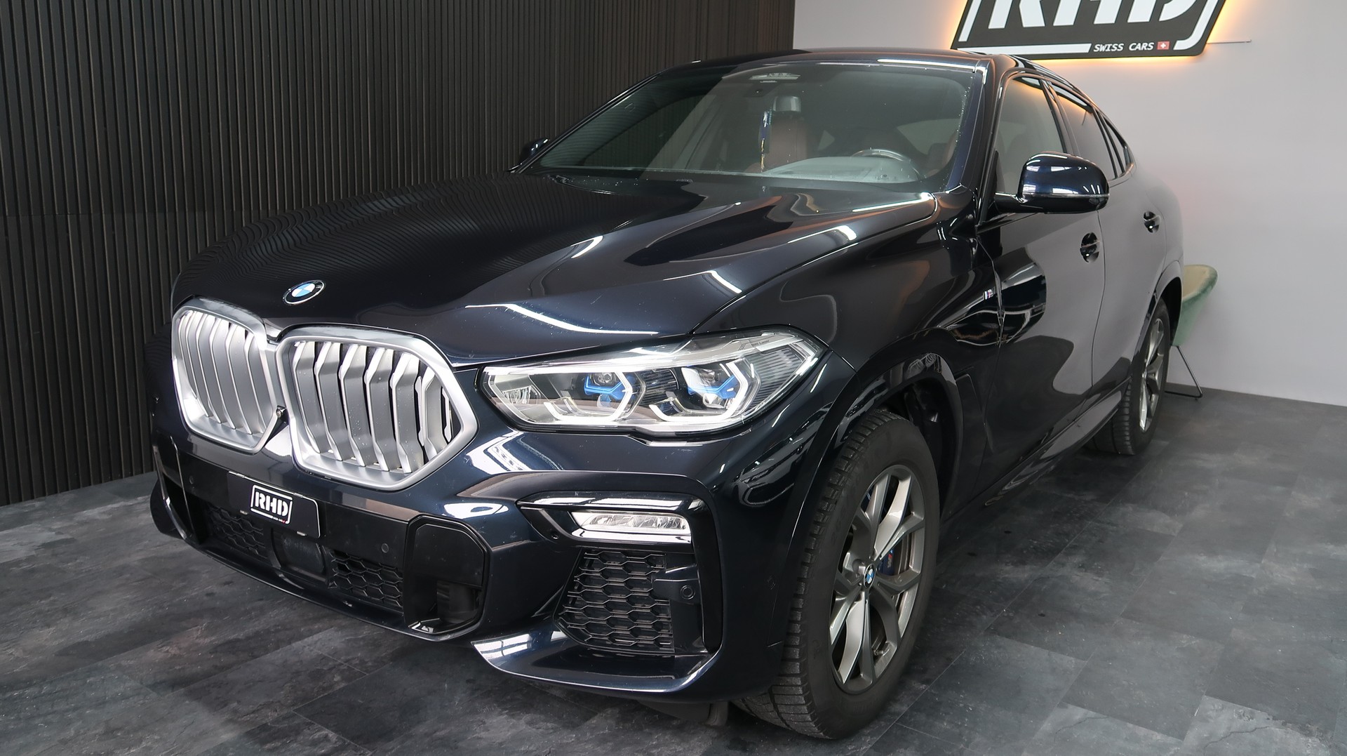 BMW X6 xDrive 40i / Pack-M / CH / MFK-showroom-element-1