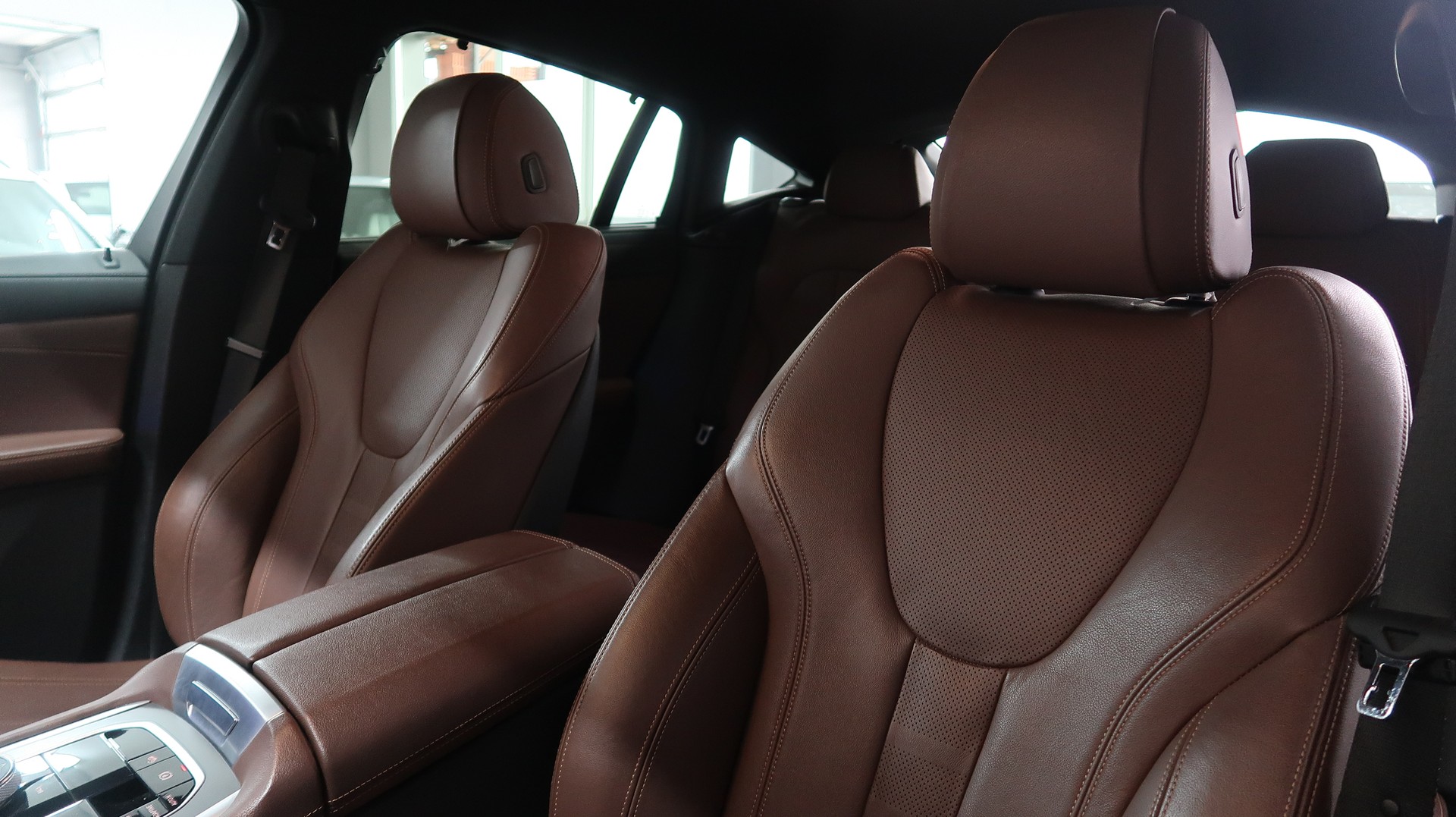 BMW X6 xDrive 40i / Pack-M / CH / MFK-image-15