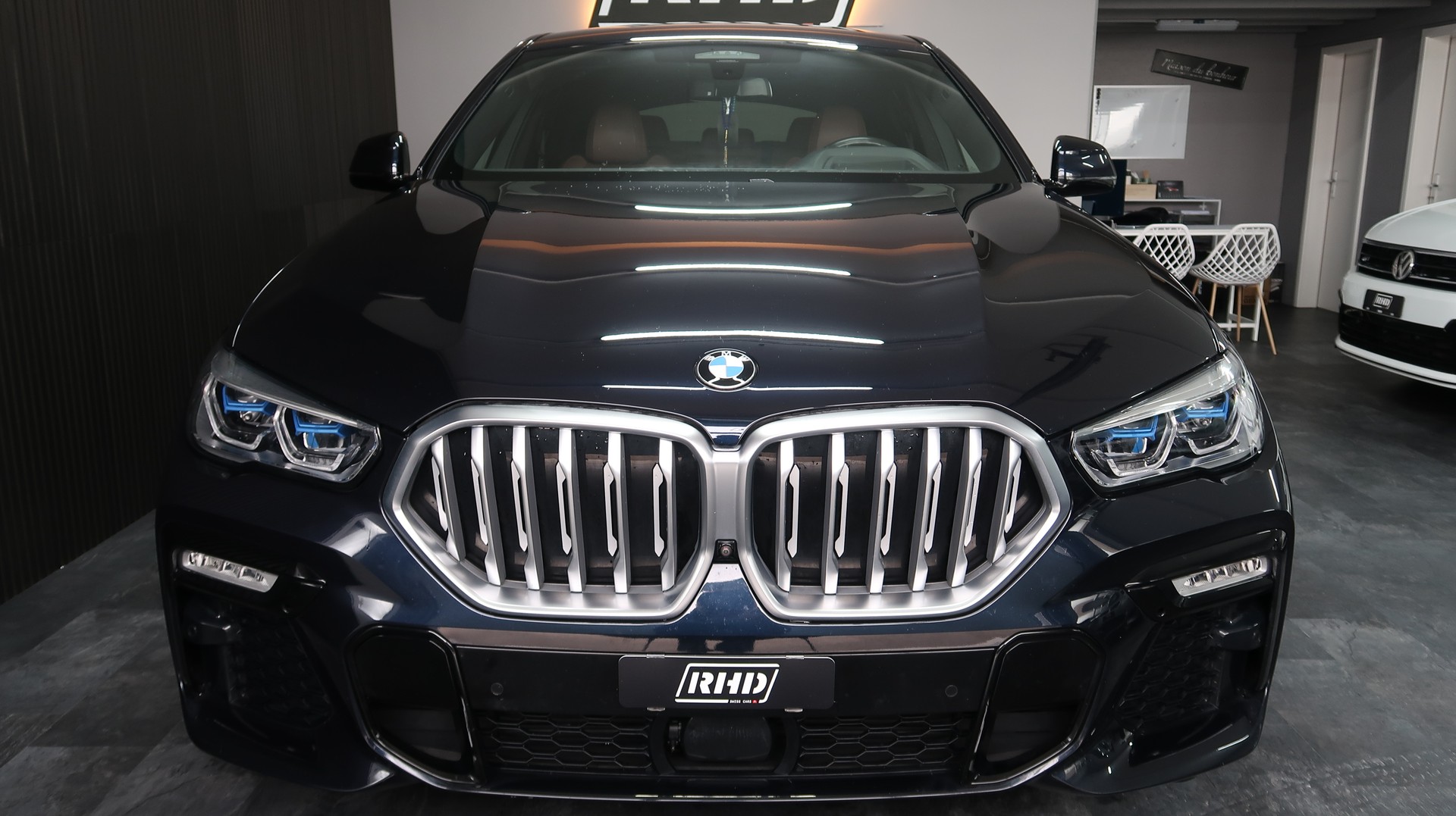 BMW X6 xDrive 40i / Pack-M / CH / MFK-image-4