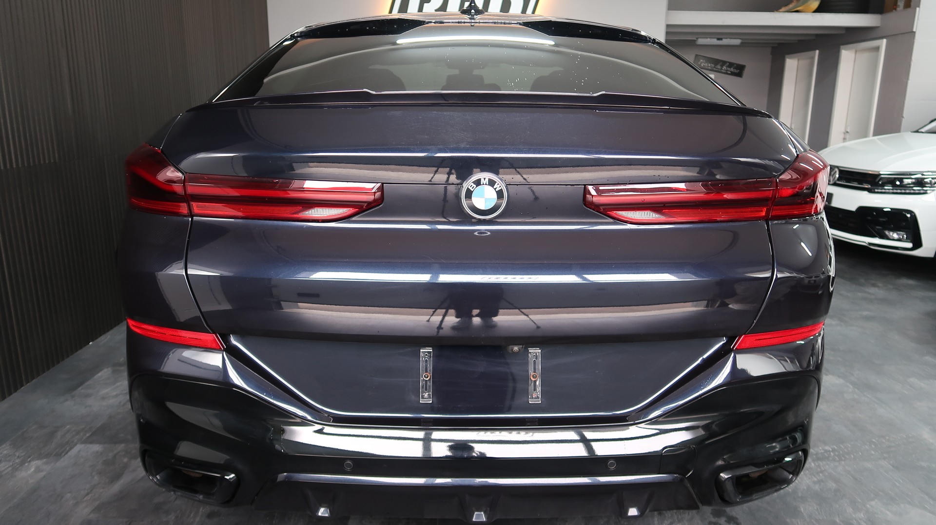 BMW X6 xDrive 40i / Pack-M / CH / MFK-image-8