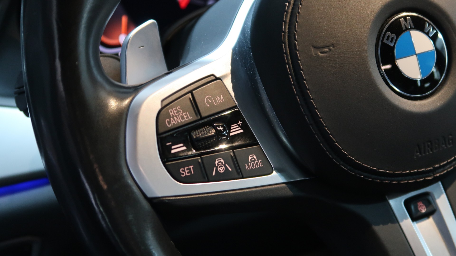 BMW X6 xDrive 40i / Pack-M / CH / MFK-image-24