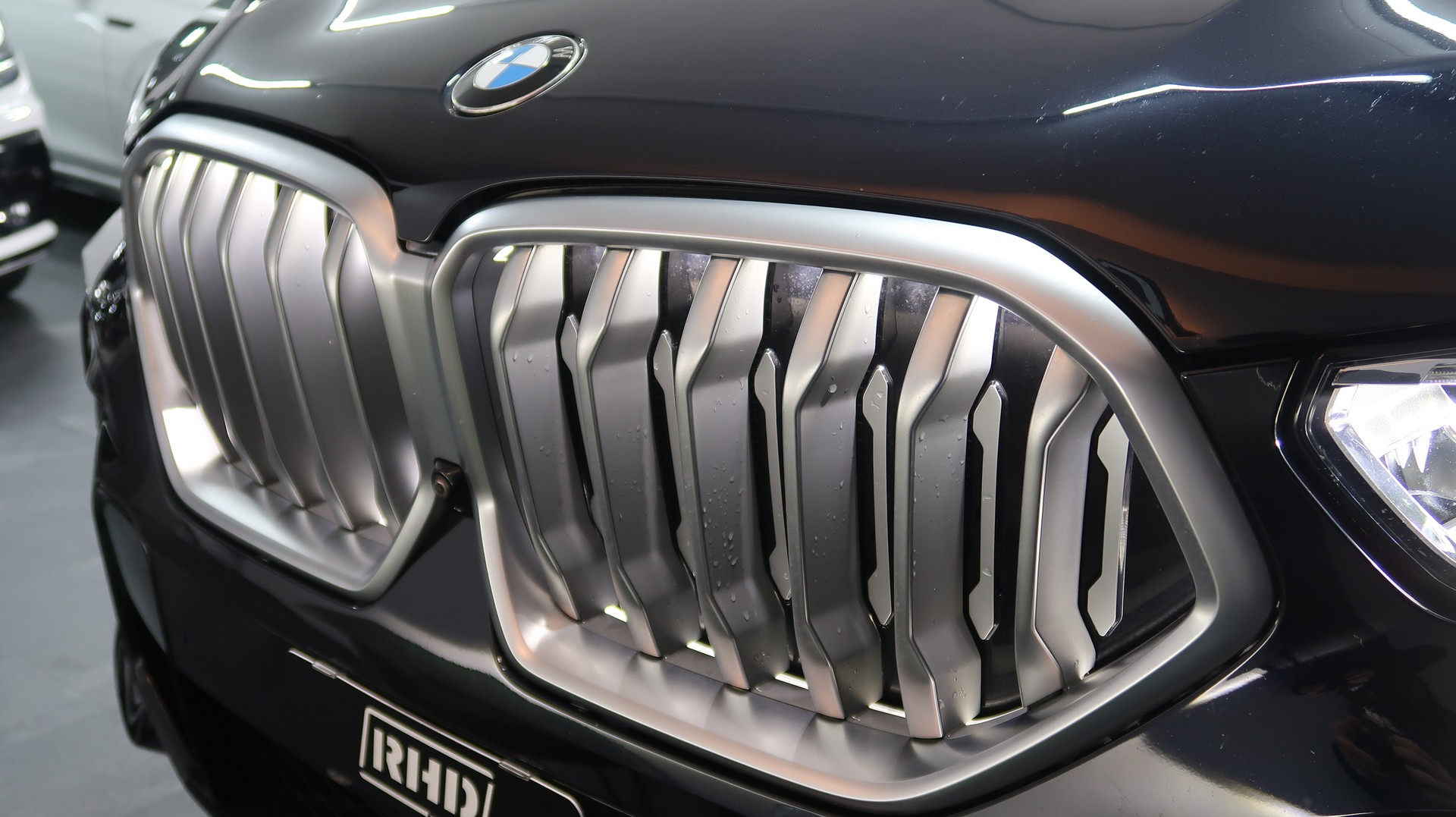BMW X6 xDrive 40i / Pack-M / CH / MFK-image-10