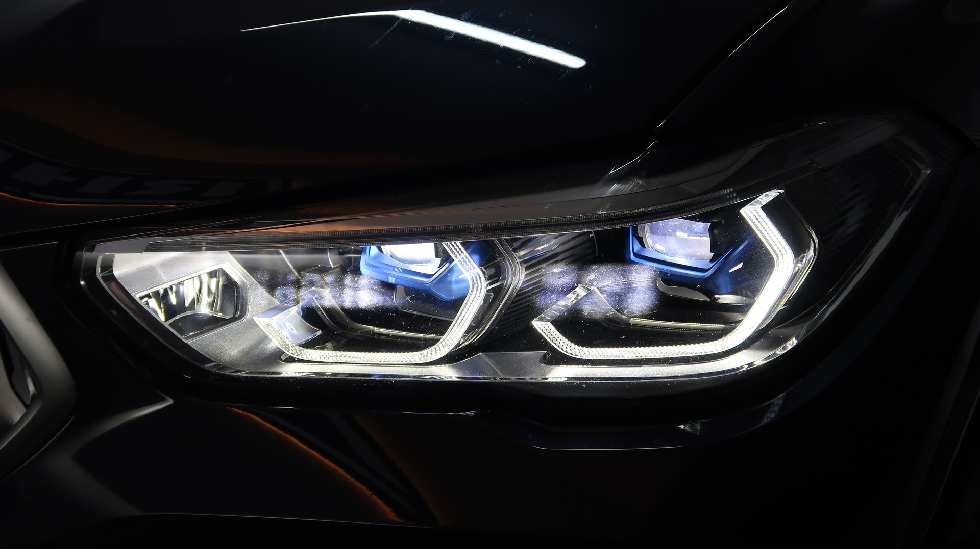 BMW X6 xDrive 40i / Pack-M / CH / MFK-image-11