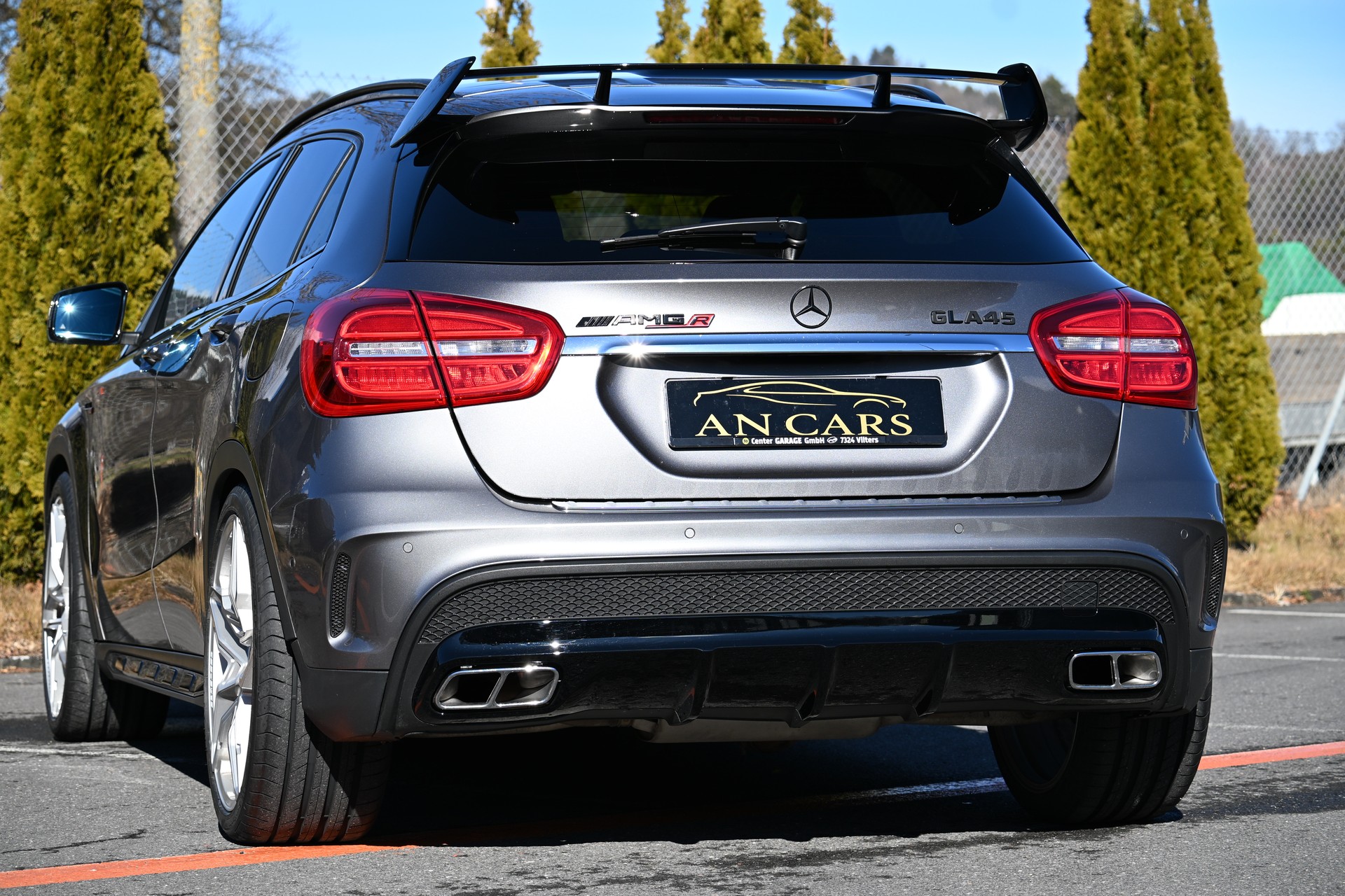 MERCEDES-BENZ GLA 45 AMG R 4Matic 7G-DCT TOP GEPFLEGT-image-5