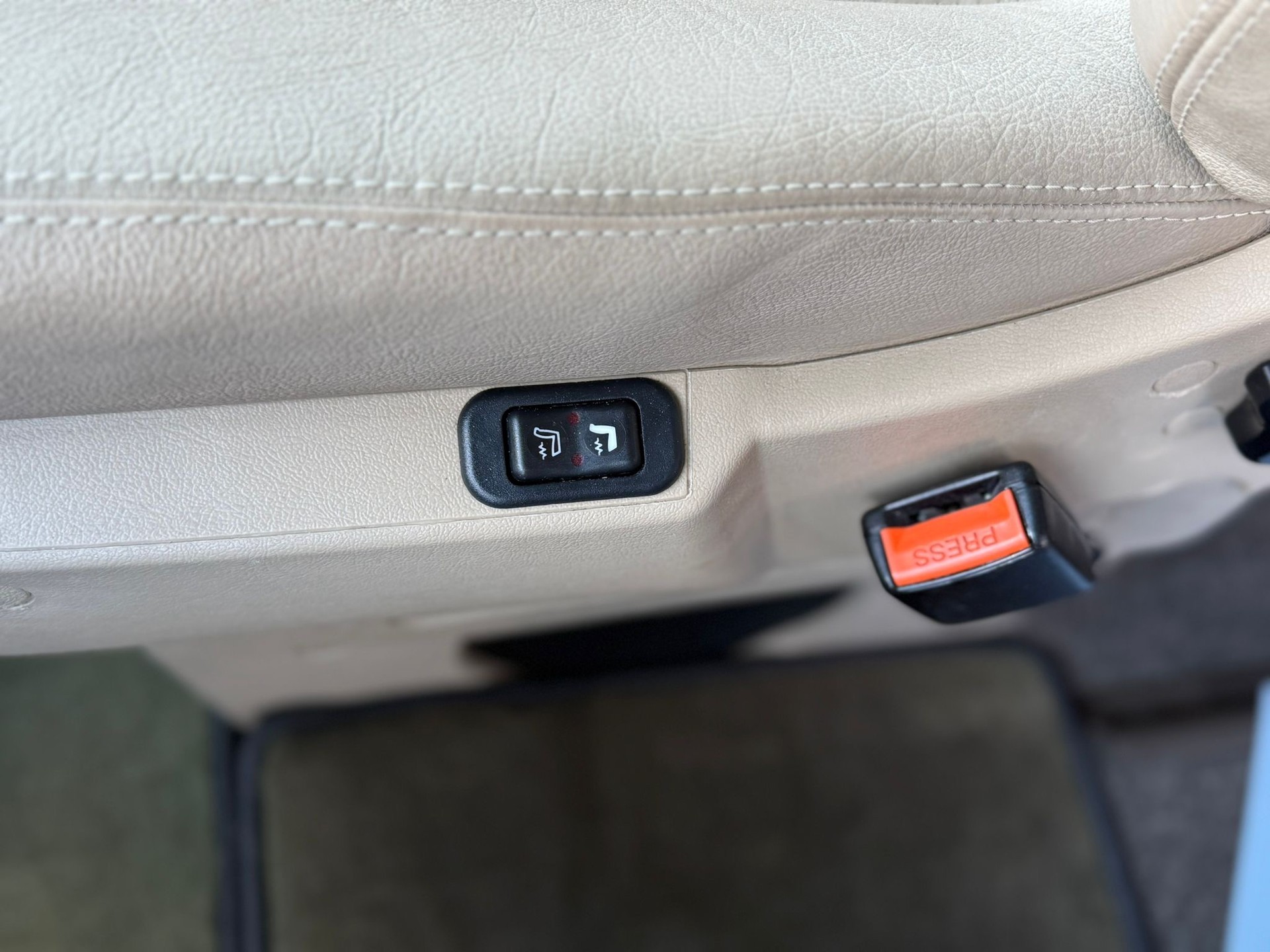 MERCEDES-BENZ V 220 CDI Ambiente-image-12