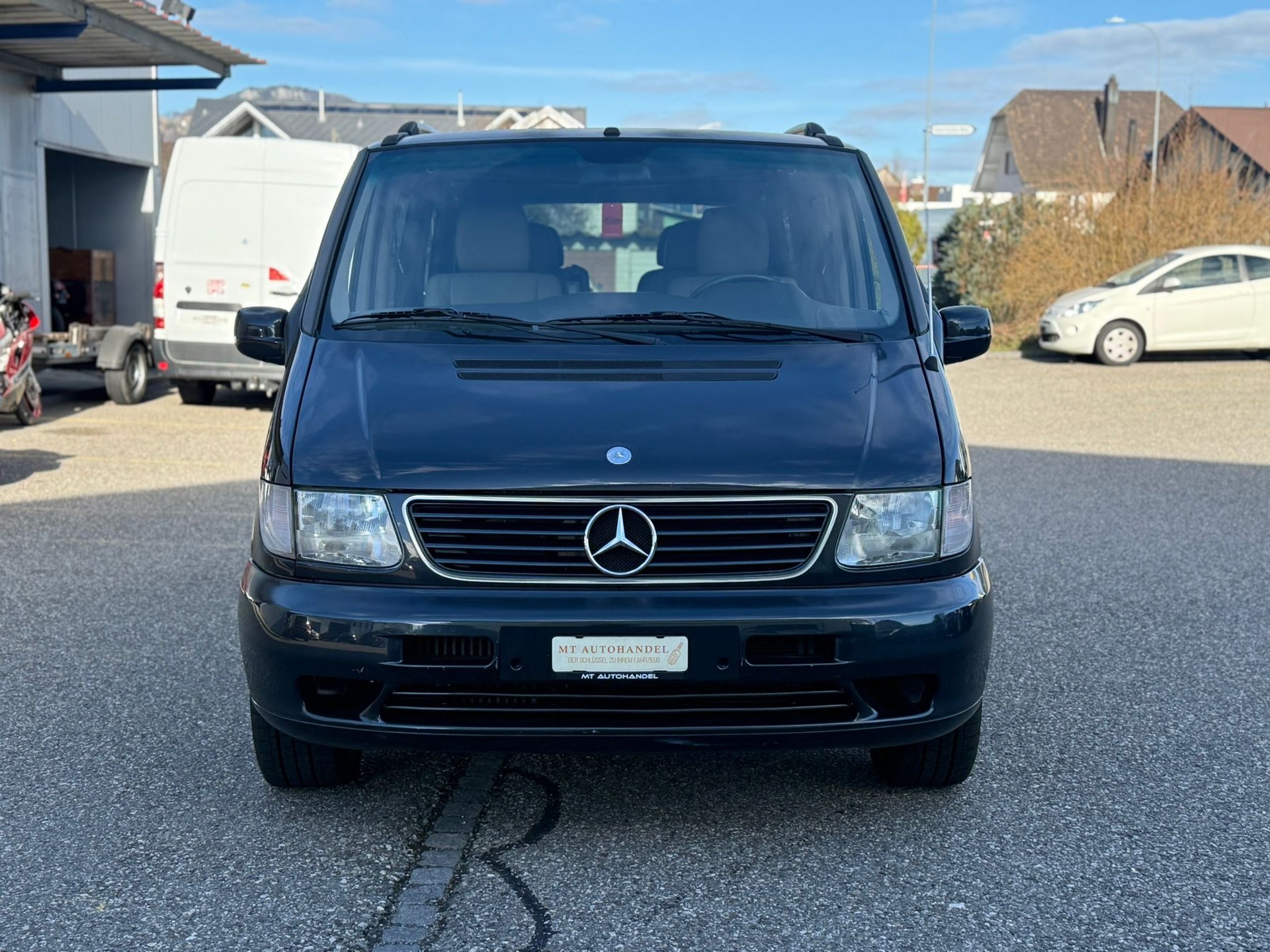 MERCEDES-BENZ V 220 CDI Ambiente-showroom-element-1