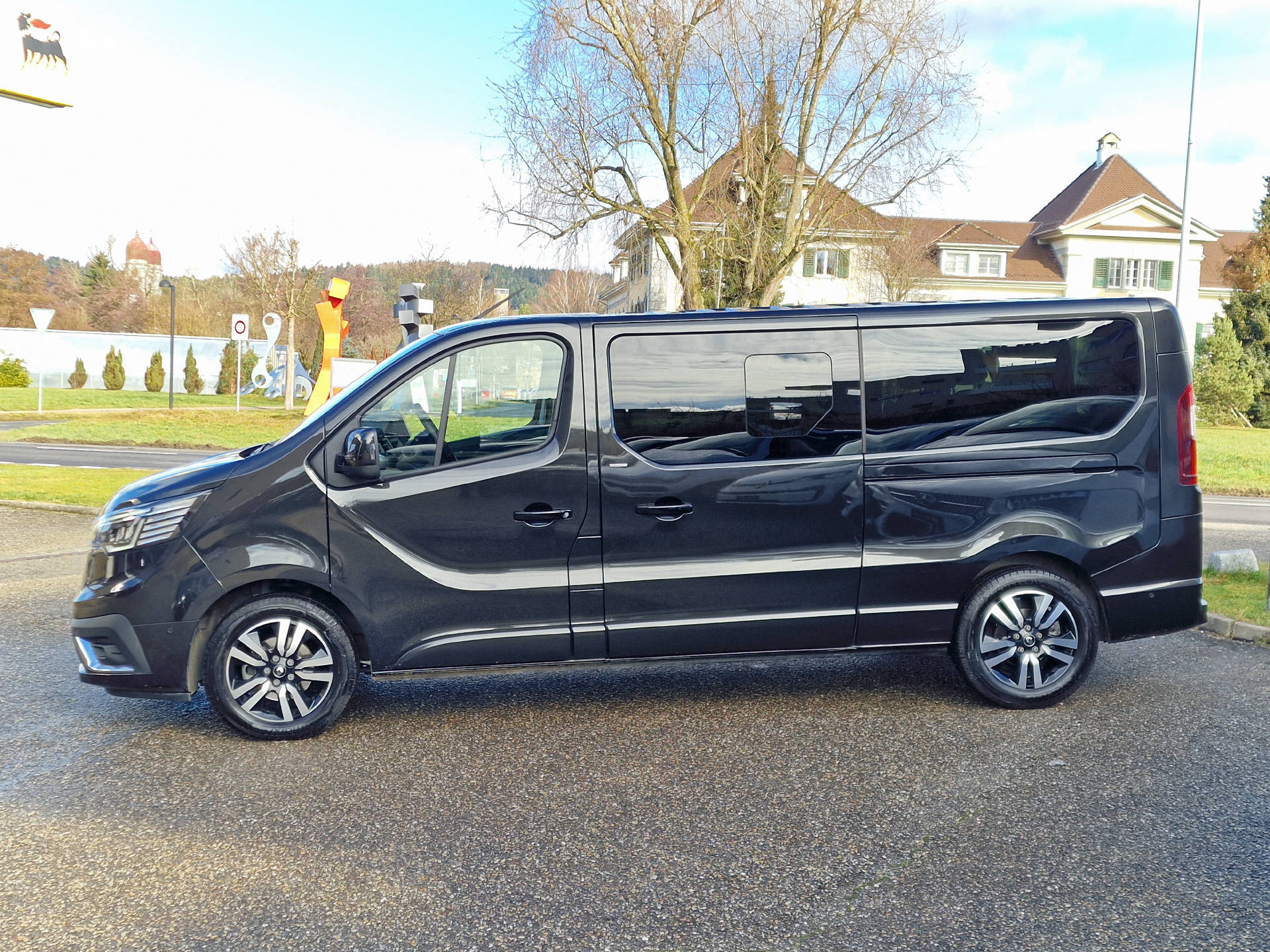 RENAULT Trafic Grand Spaceclass 2.0 dCi Blue 170 Escapade-showroom-element-1