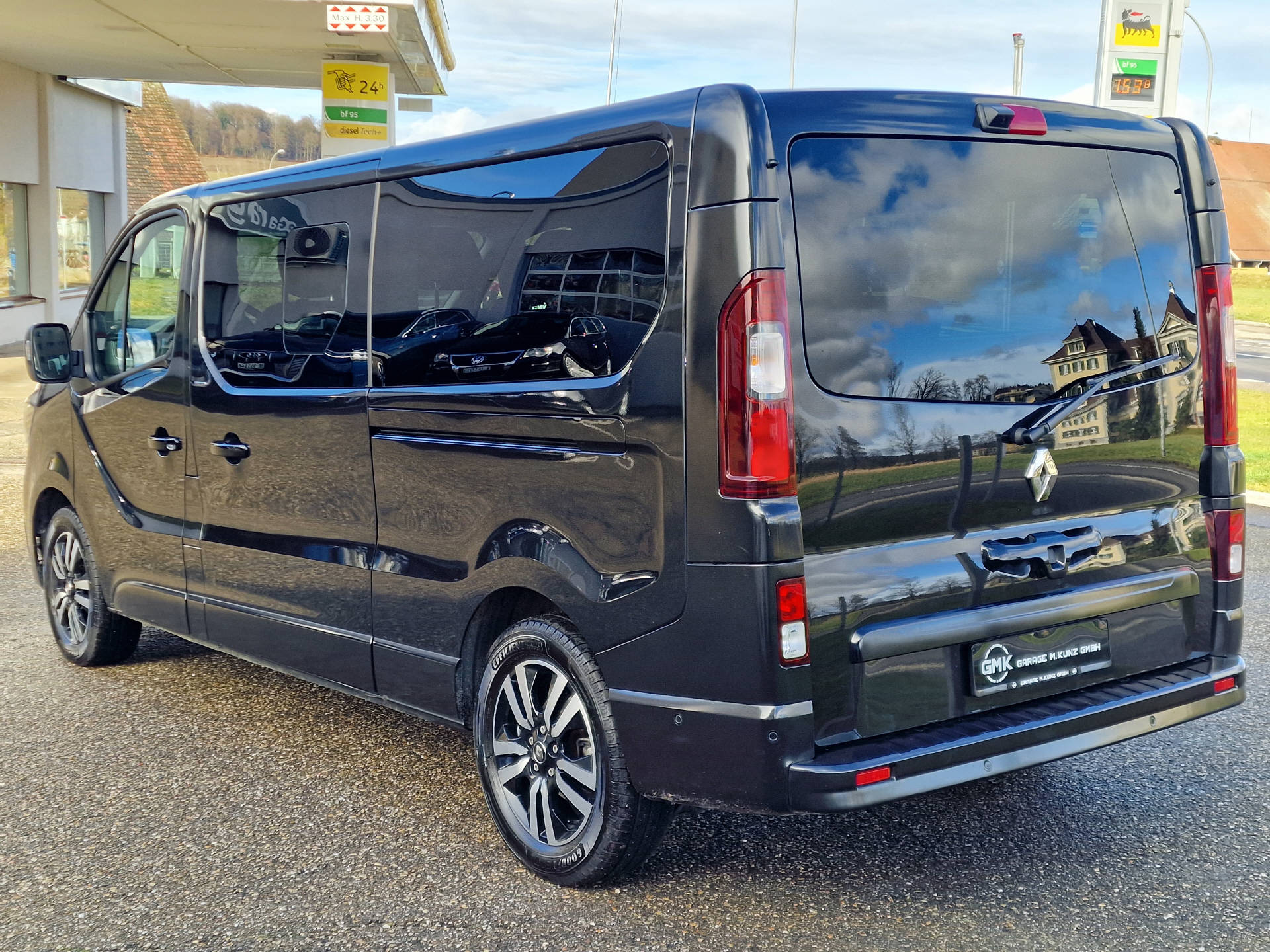 RENAULT Trafic Grand Spaceclass 2.0 dCi Blue 170 Escapade-showroom-element-2