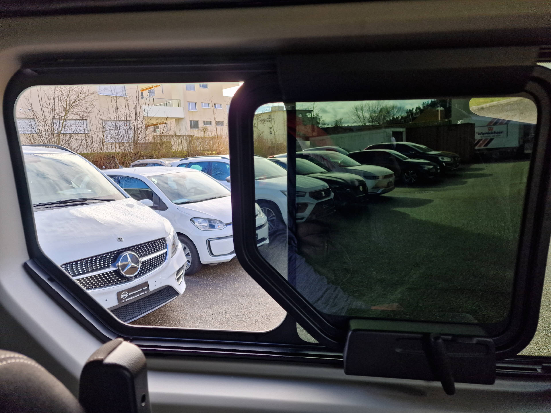 RENAULT Trafic Grand Spaceclass 2.0 dCi Blue 170 Escapade-image-21