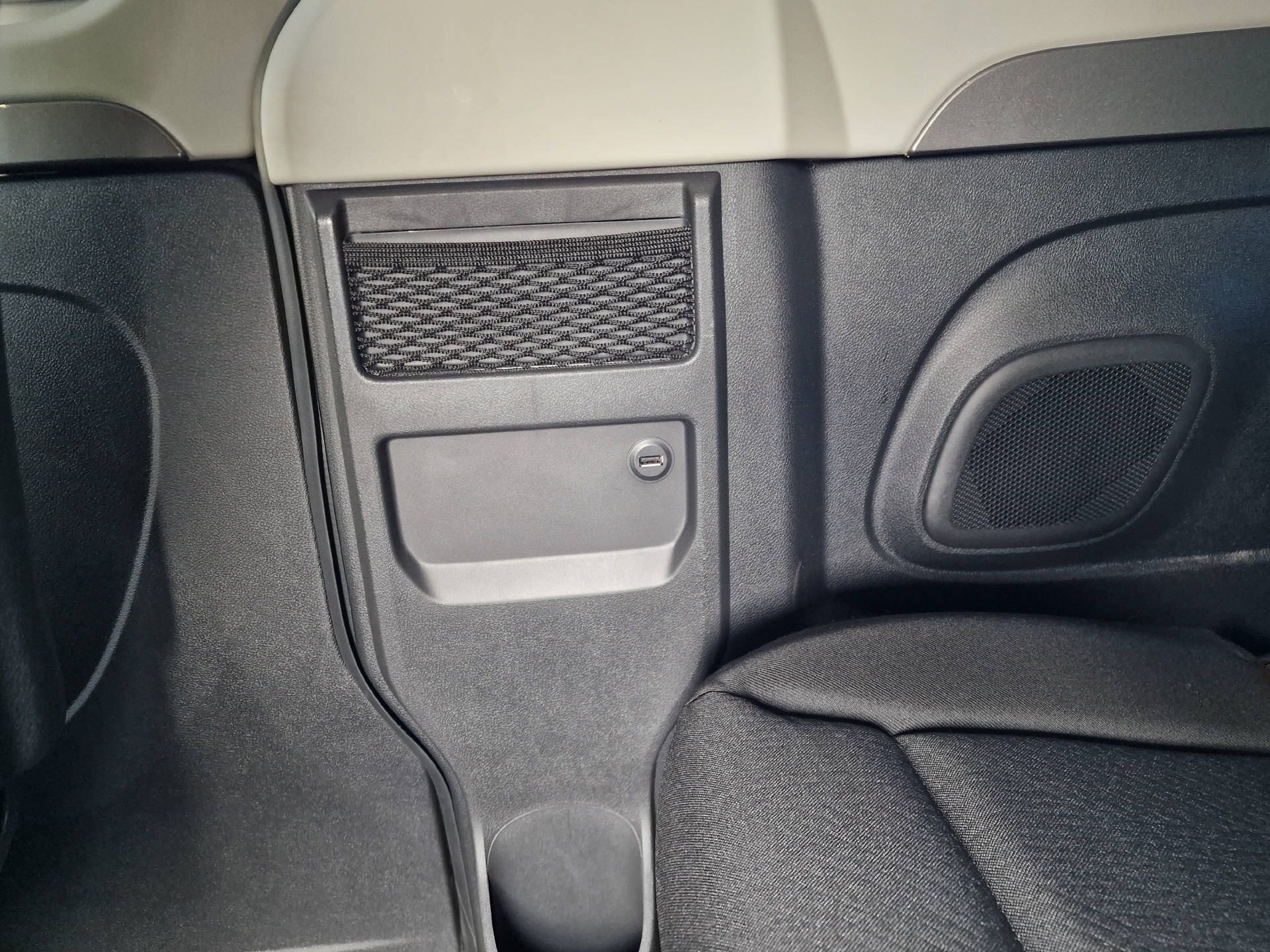 RENAULT Trafic Grand Spaceclass 2.0 dCi Blue 170 Escapade-image-12