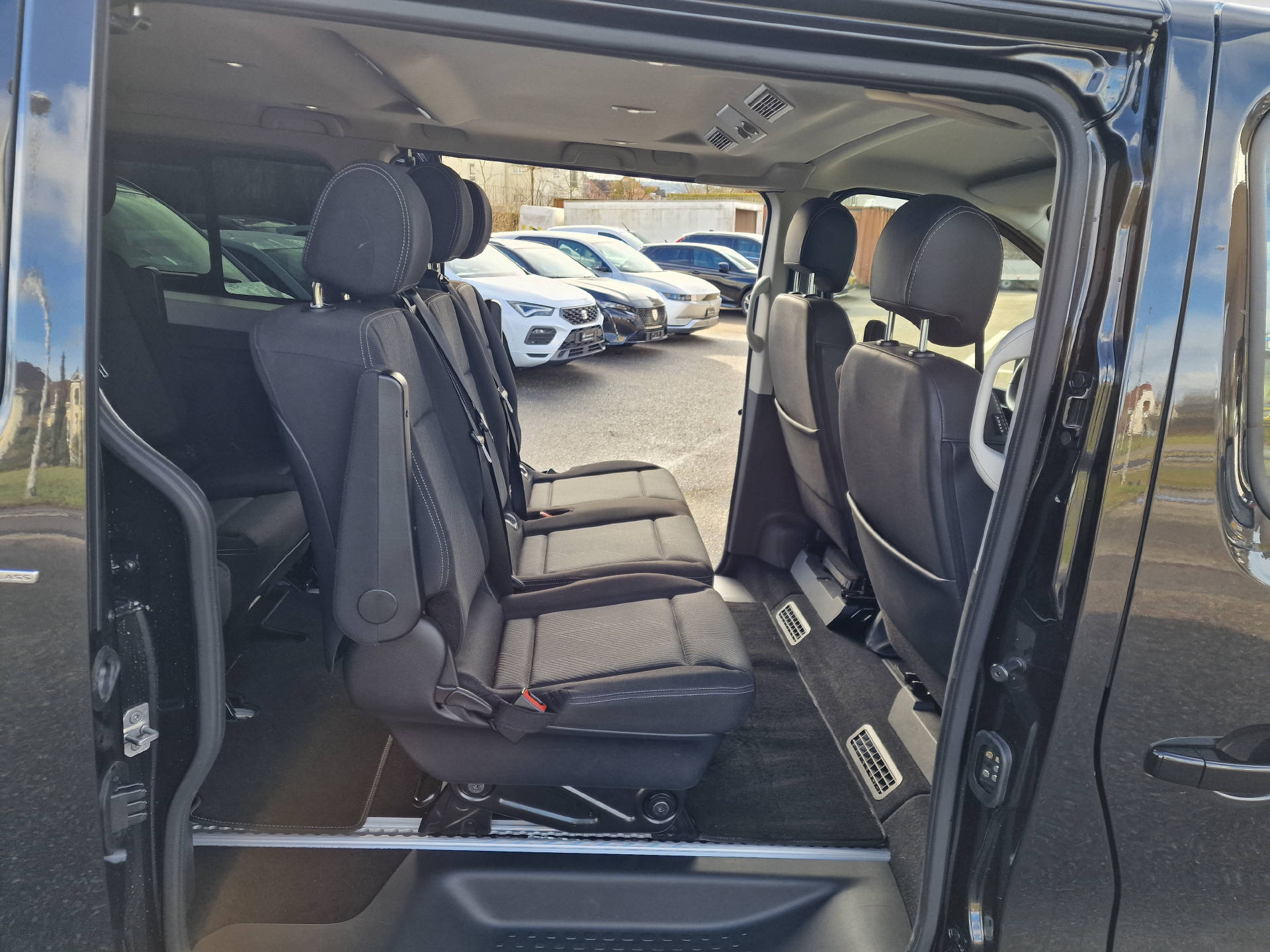 RENAULT Trafic Grand Spaceclass 2.0 dCi Blue 170 Escapade-image-20