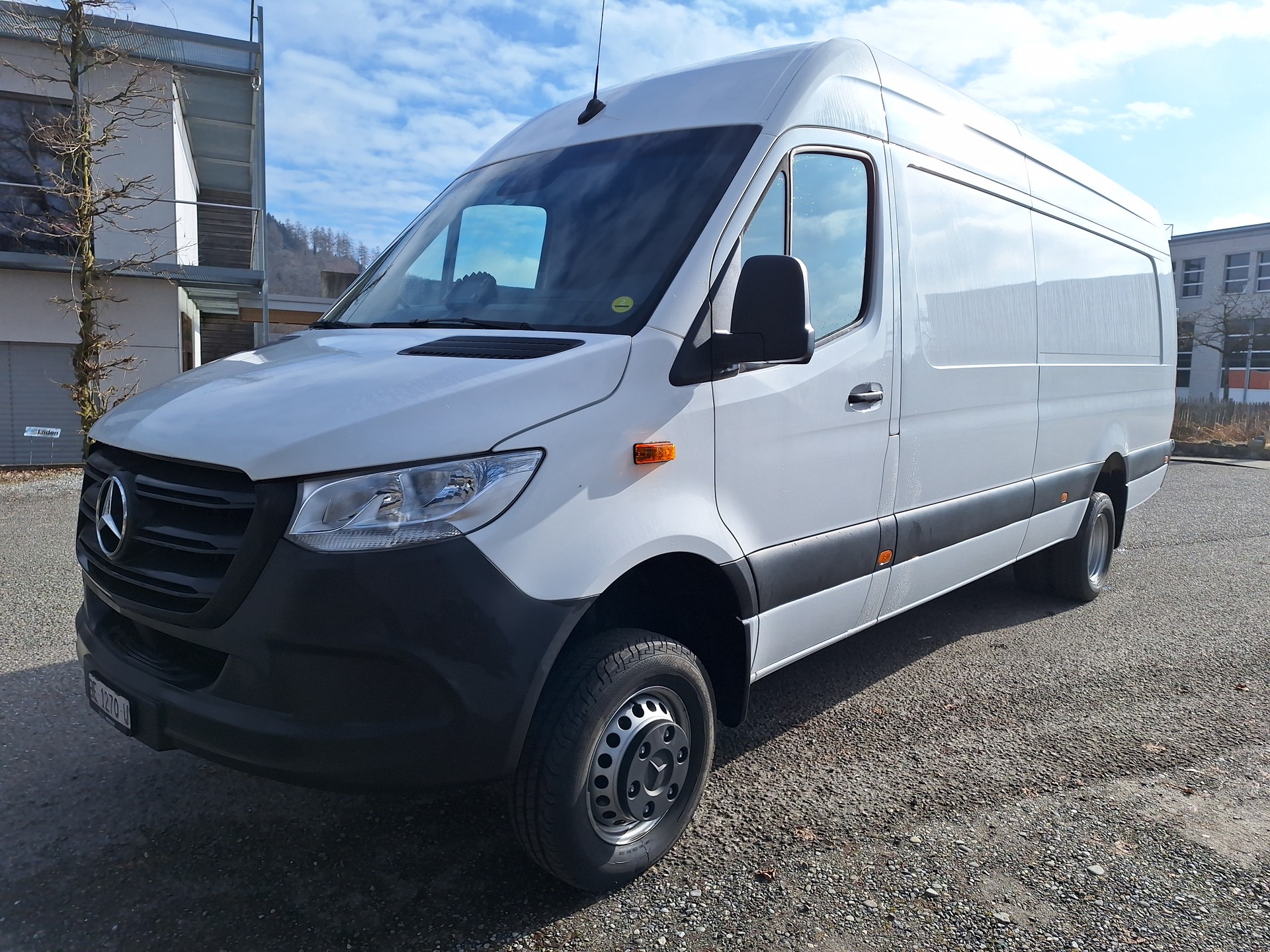 MERCEDES-BENZ 516 CDI 4x4 XL-image-1