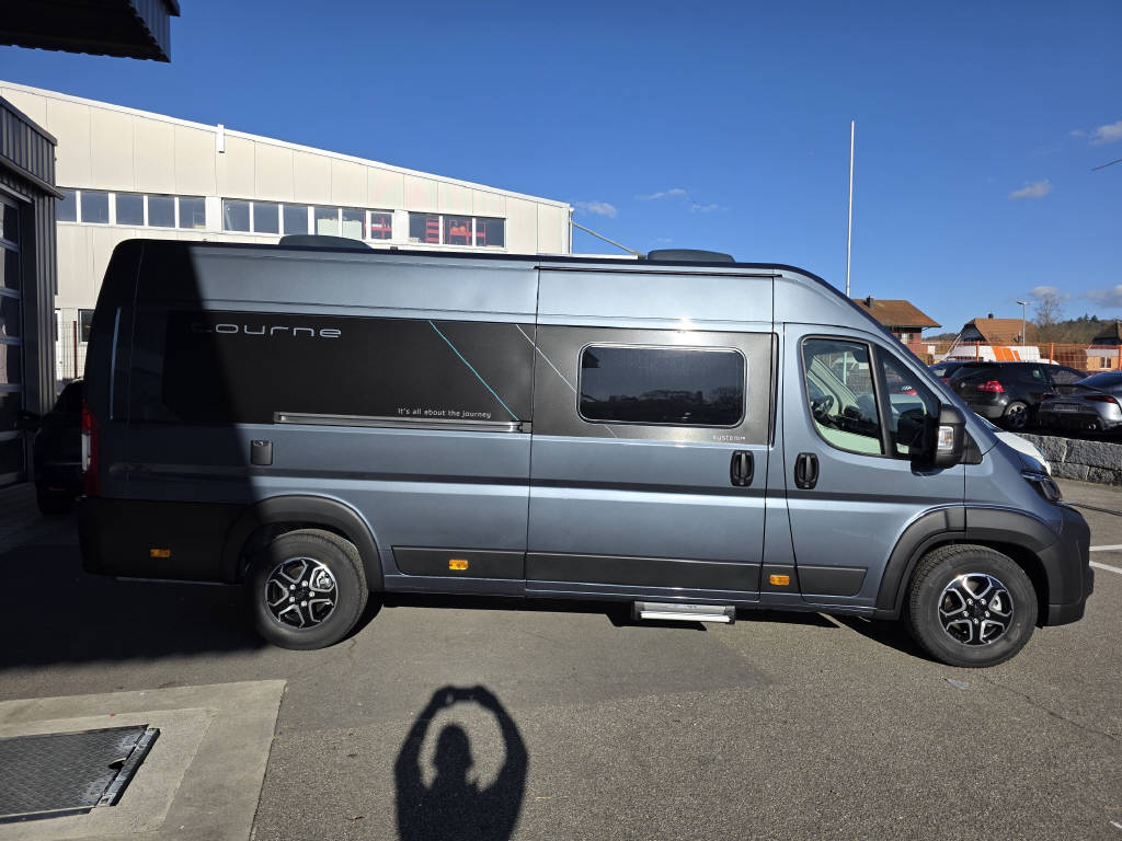 TOURNE MOBIL 6.4 Cruise 180PS EAT8-image-4