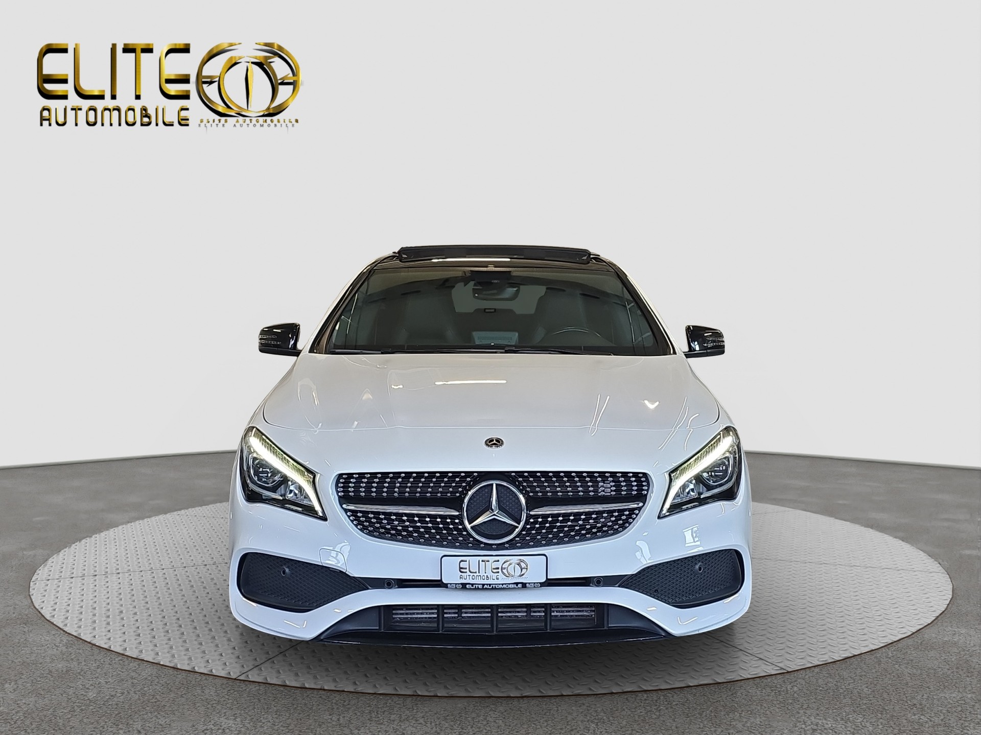 MERCEDES-BENZ CLA 200 AMG Line 7G-DCT-showroom-element-1