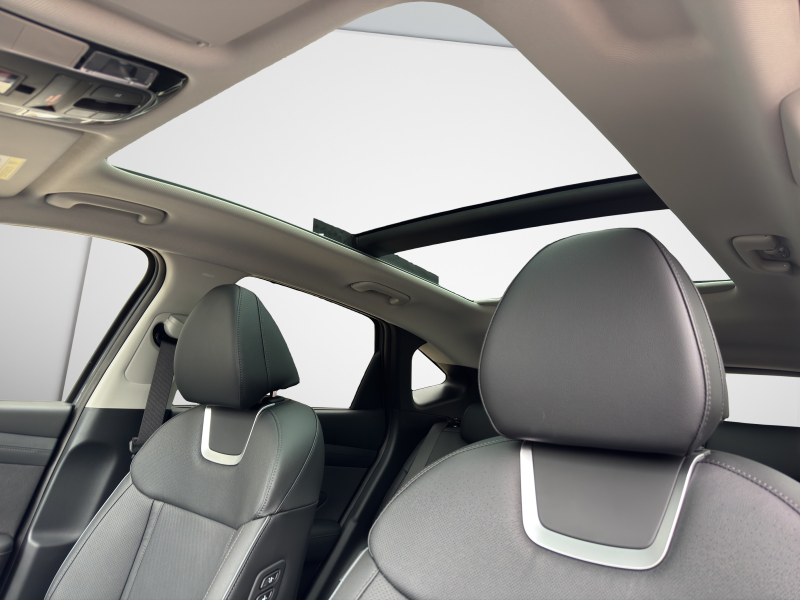 HYUNDAI Tucson 1.6 T-GDi HEV Vertex Swiss Edition 4WD MY26-image-12