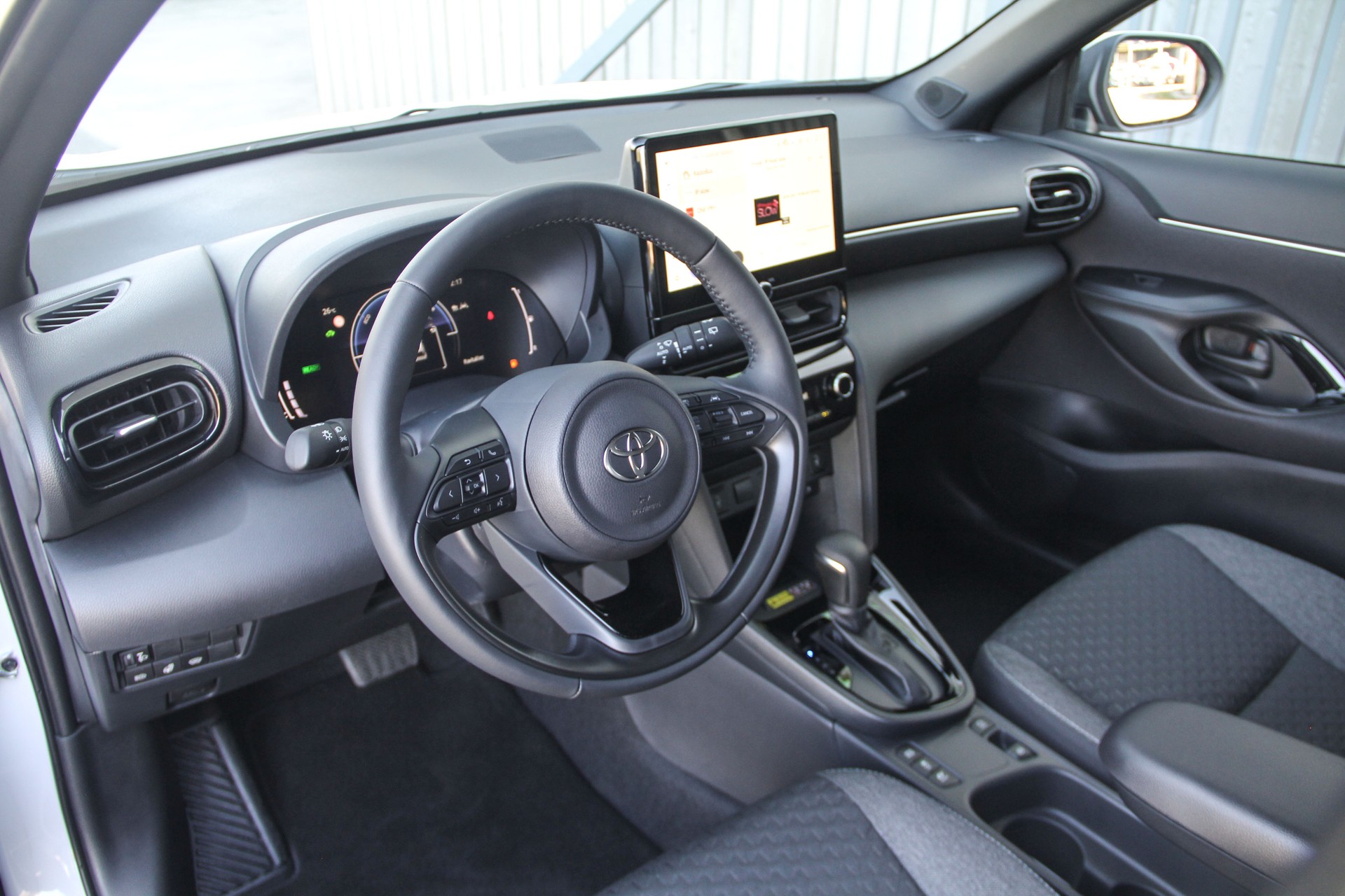 TOYOTA Yaris Cross 1.5 Trend e-CVT 130 🇯🇵 ⭐⭐⭐⭐⭐-image-4