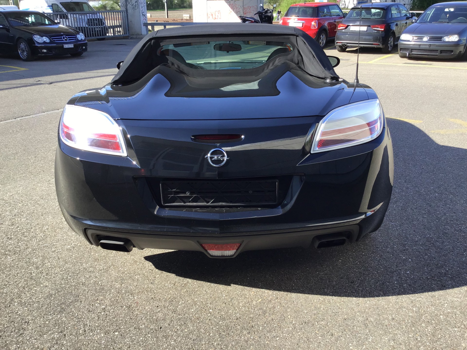 OPEL GT 2.0 Turbo-image-9