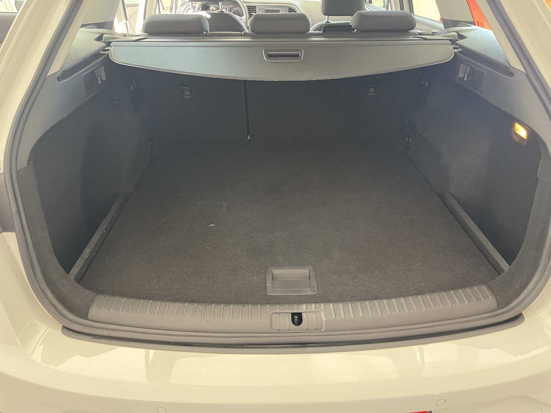 SEAT Leon ST 1.4 TGI Reference-image-10
