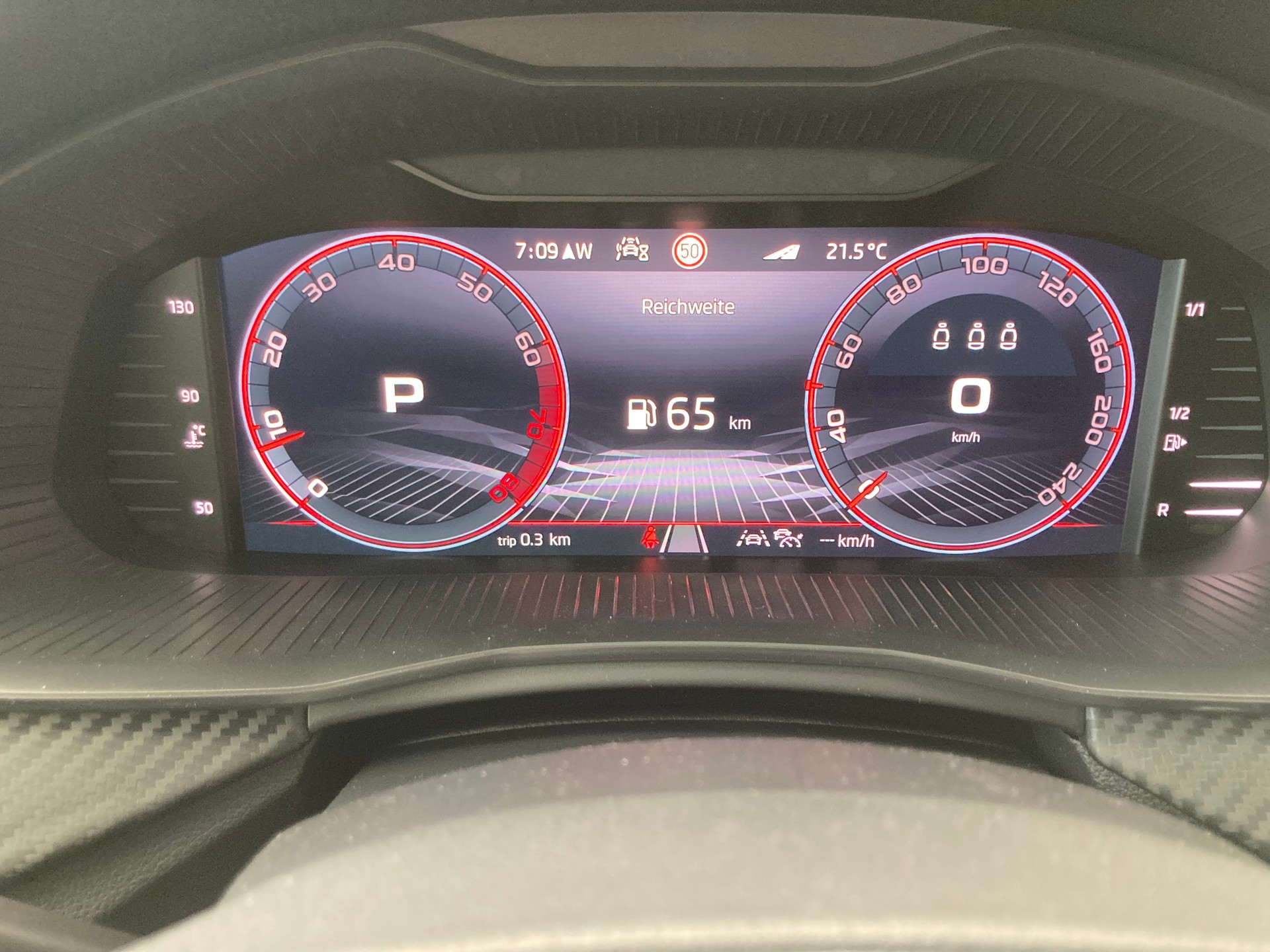 SKODA Kamiq 1.5 TSI Monte Carlo DSG-image-12