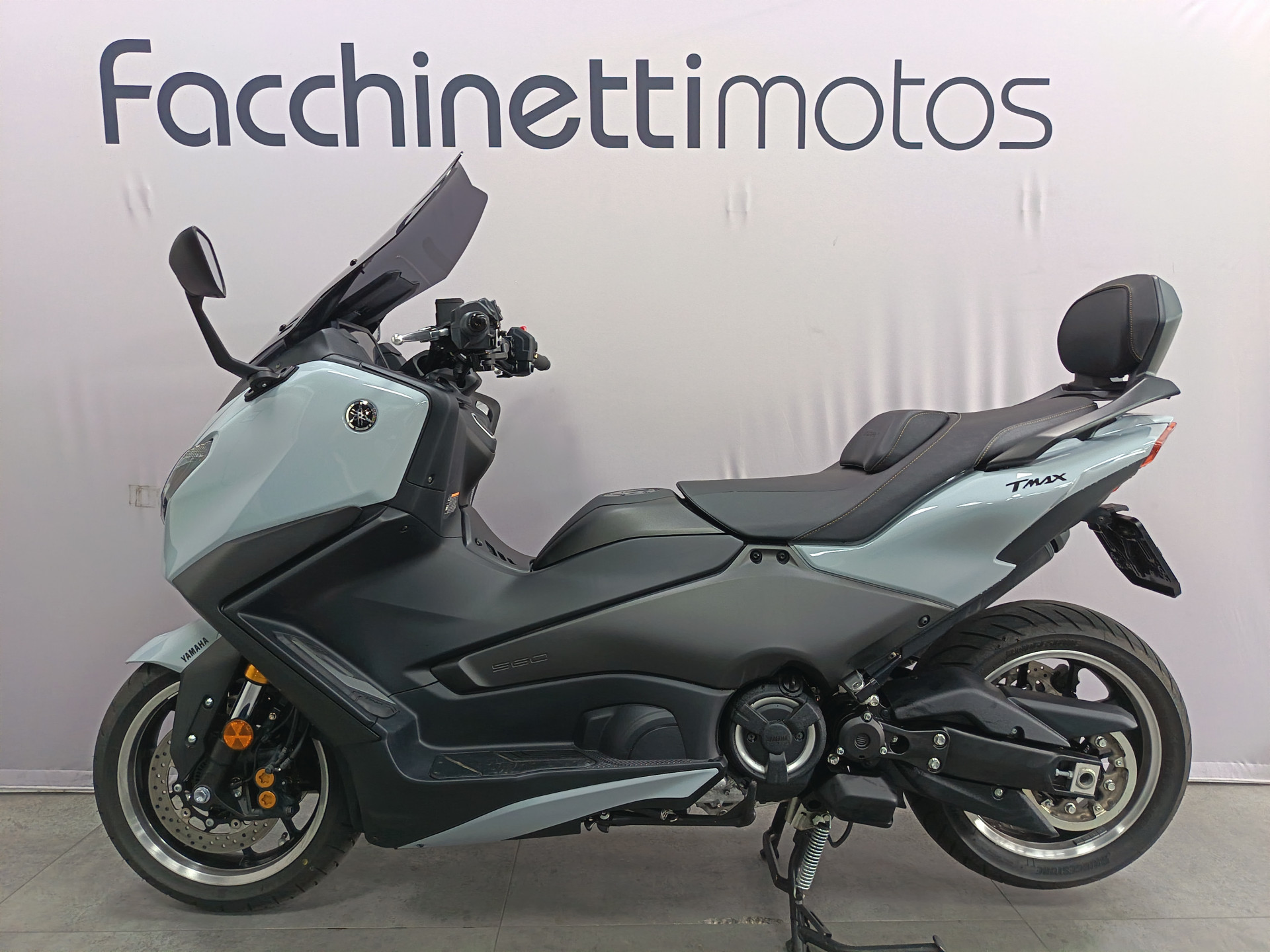 YAMAHA TMax 560 Tech Max-image-3