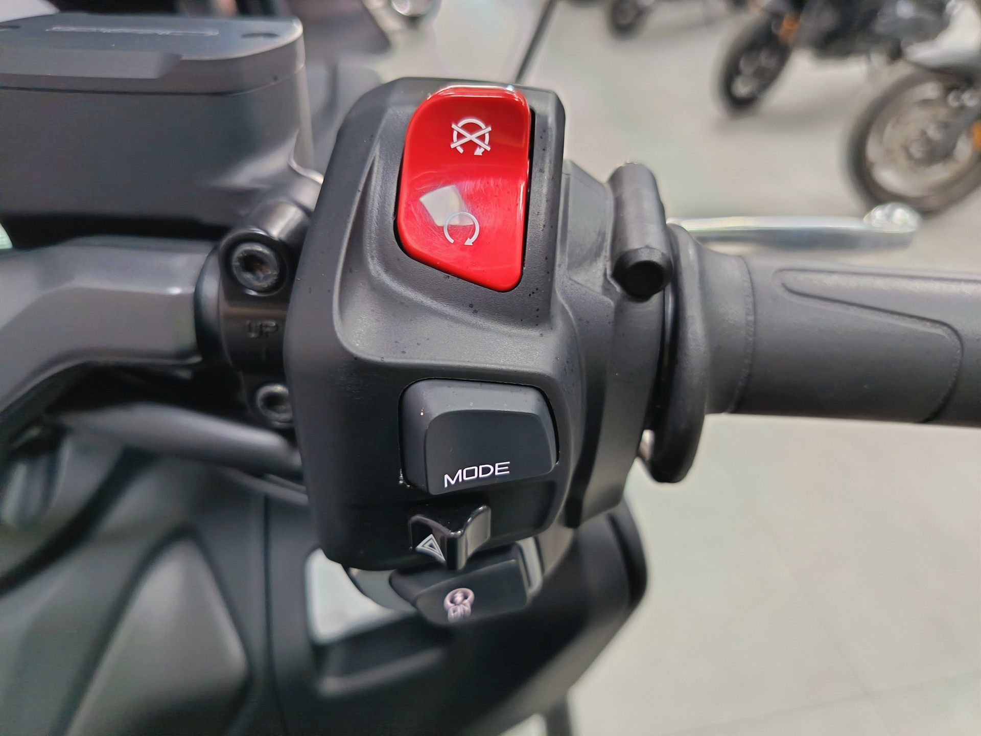 YAMAHA TMax 560 Tech Max-image-6