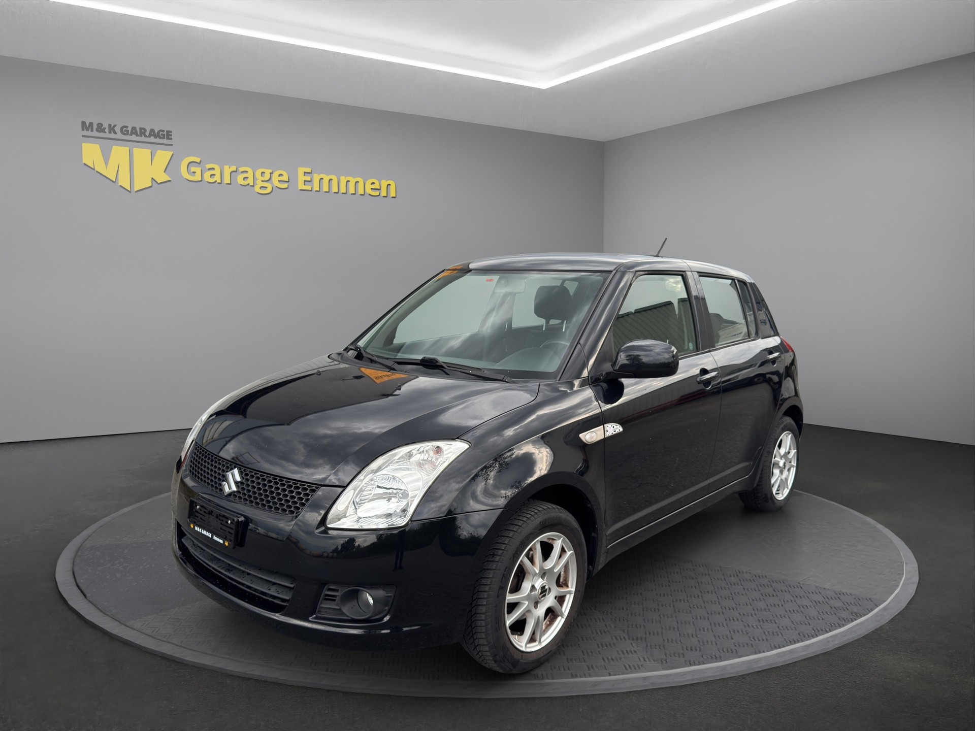 SUZUKI Swift 1.3i 16V GL Top 4x4