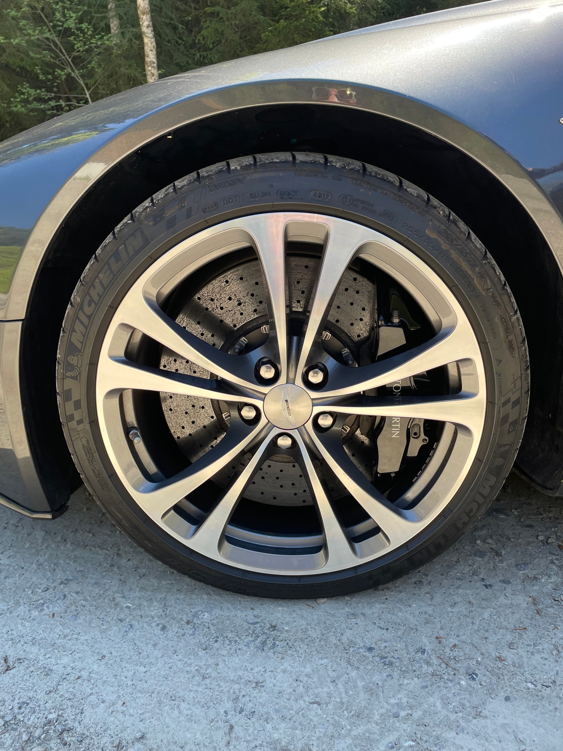 ASTON MARTIN 6.0-image-3