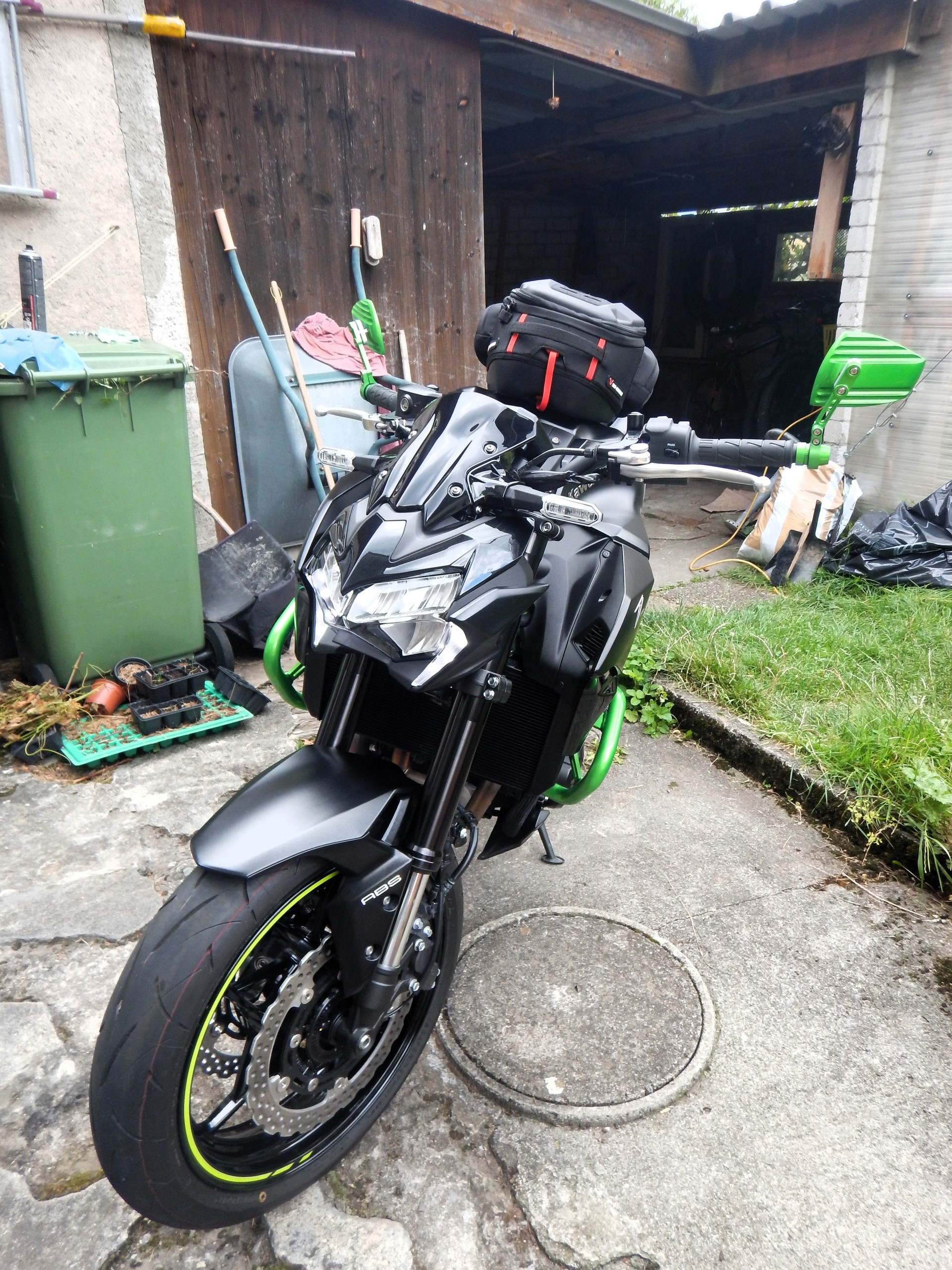 KAWASAKI Z 900-image-4