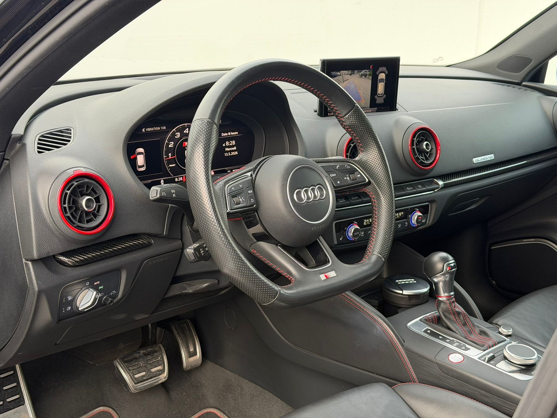 AUDI S3 Sportback 2.0 TFSI quattro S-tronic-image-6