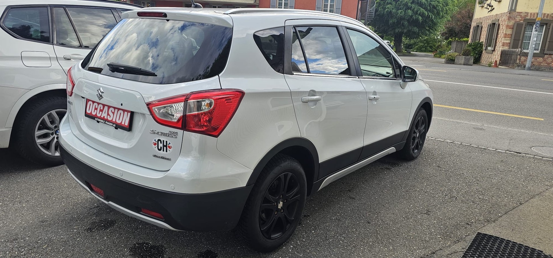 SUZUKI SX4 S-Cross 1.6 16V PizSulai 4WD CVT7-image-6