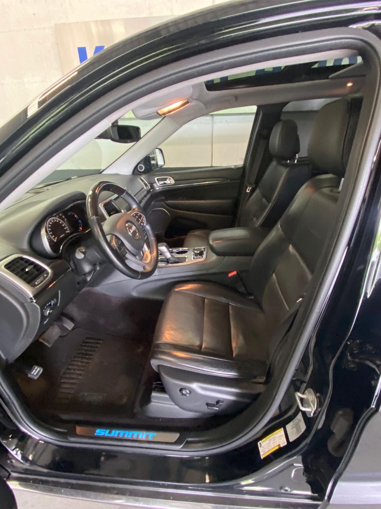 JEEP Grand Cherokee 3.0 CRD 250 Summit-image-12