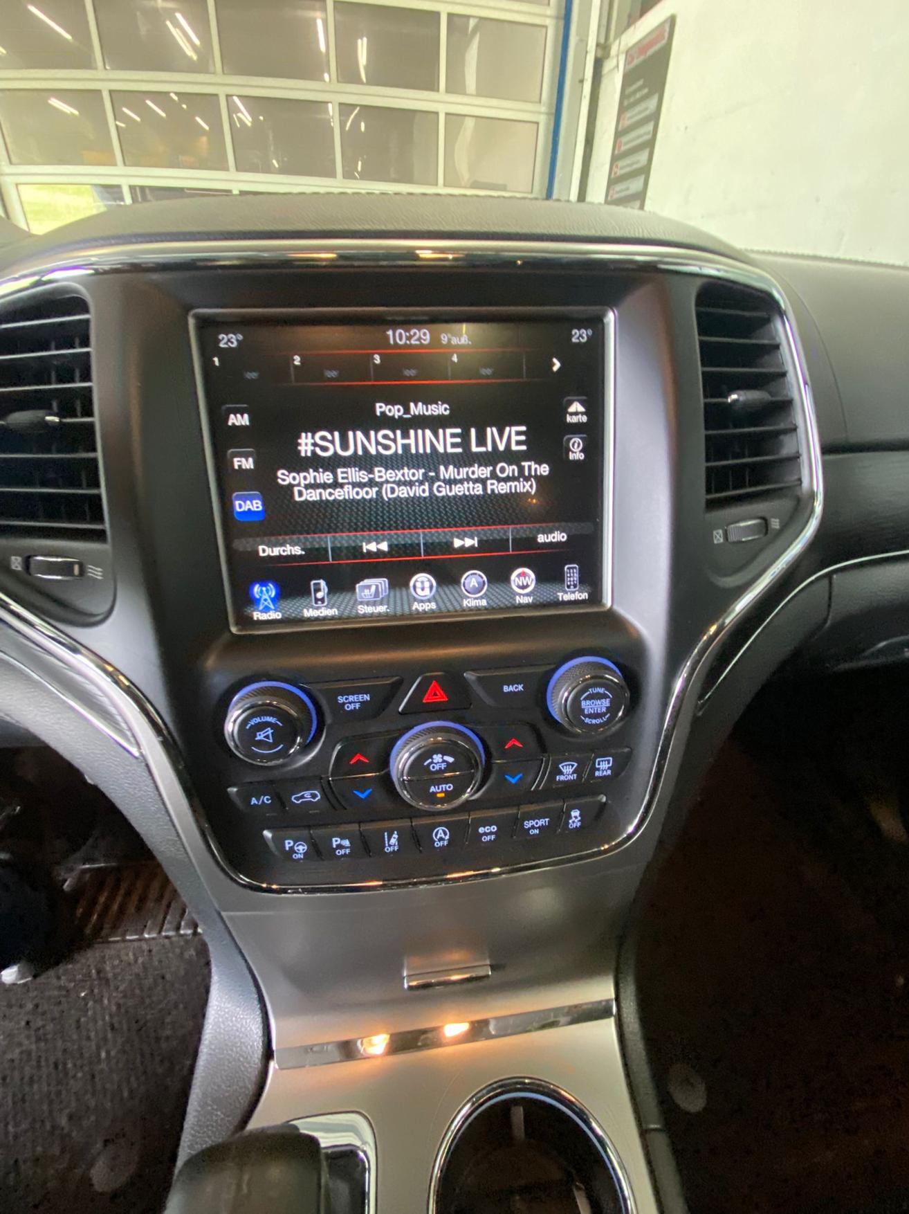 JEEP Grand Cherokee 3.0 CRD 250 Summit-image-18