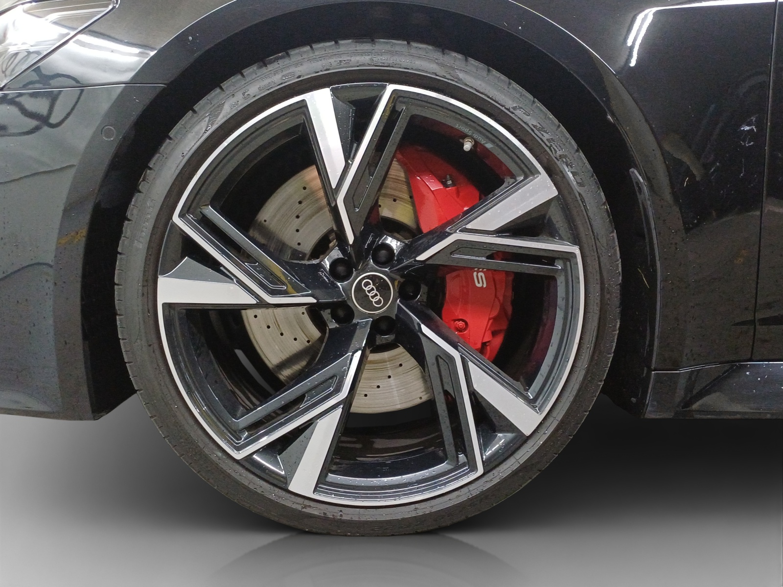 AUDI RS6 Avant 4.0 TFSI V8 quattro-image-15