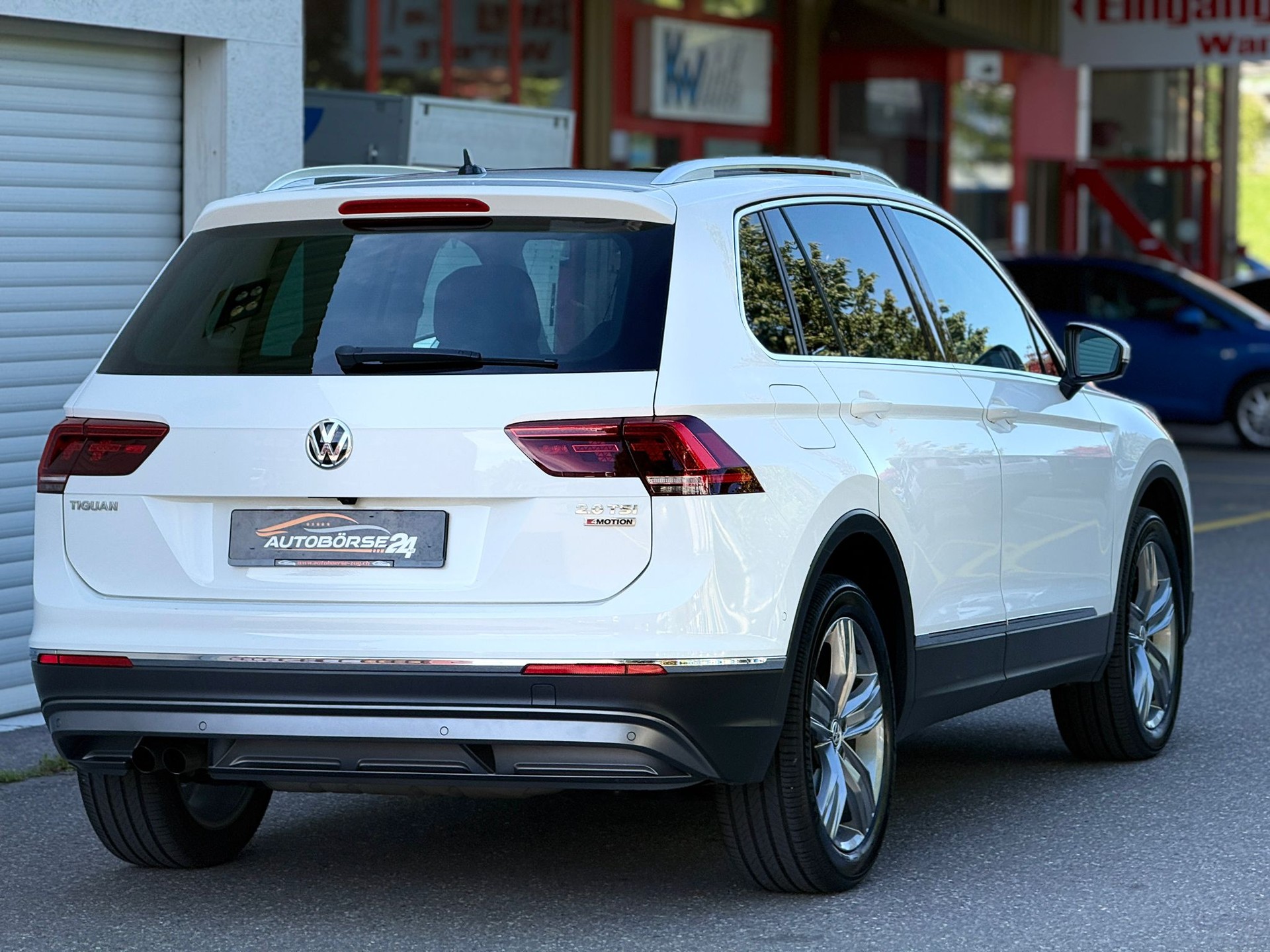 VW Tiguan 2.0 TSI Highline DSG-image-4