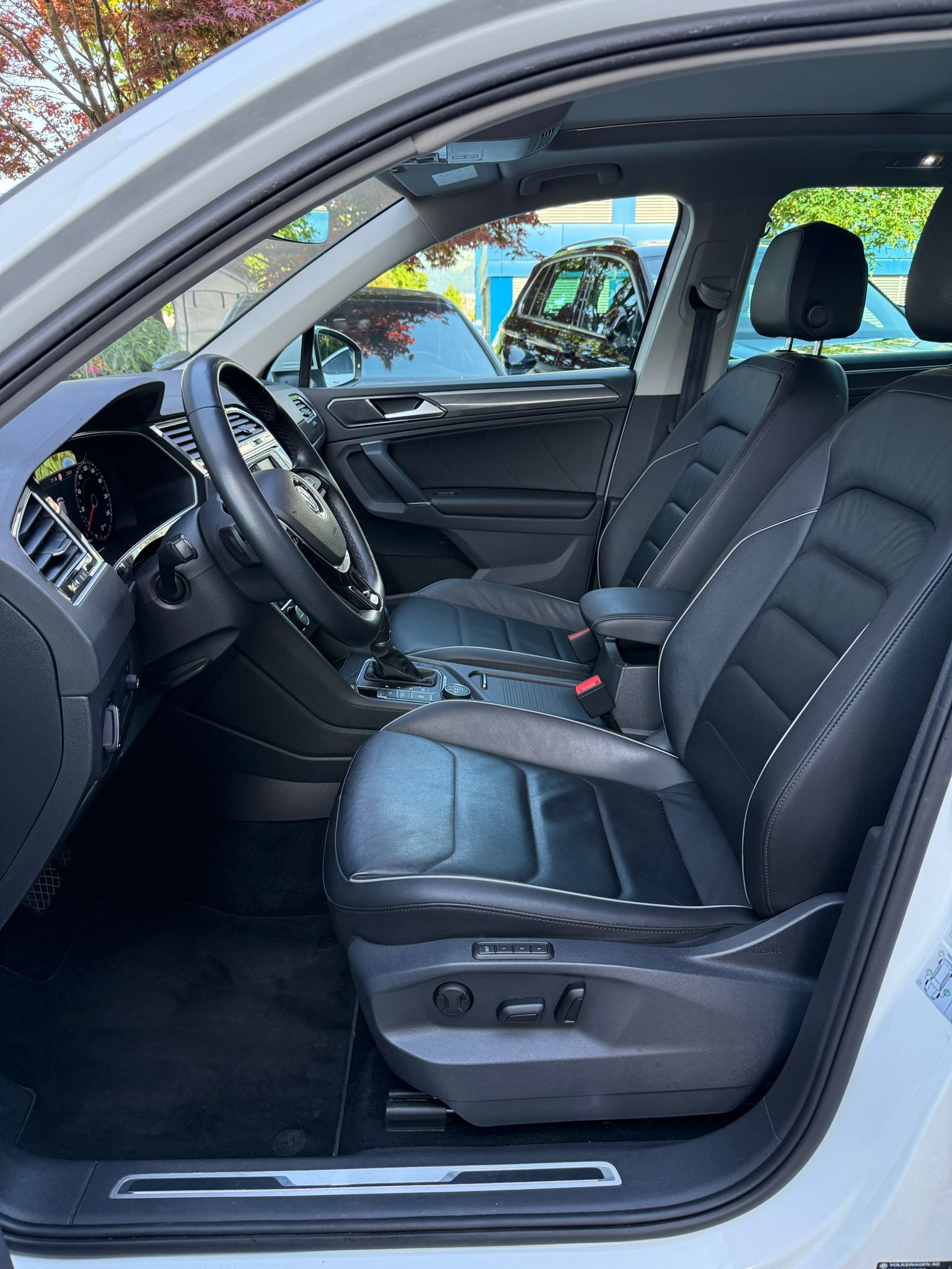 VW Tiguan 2.0 TSI Highline DSG-image-8