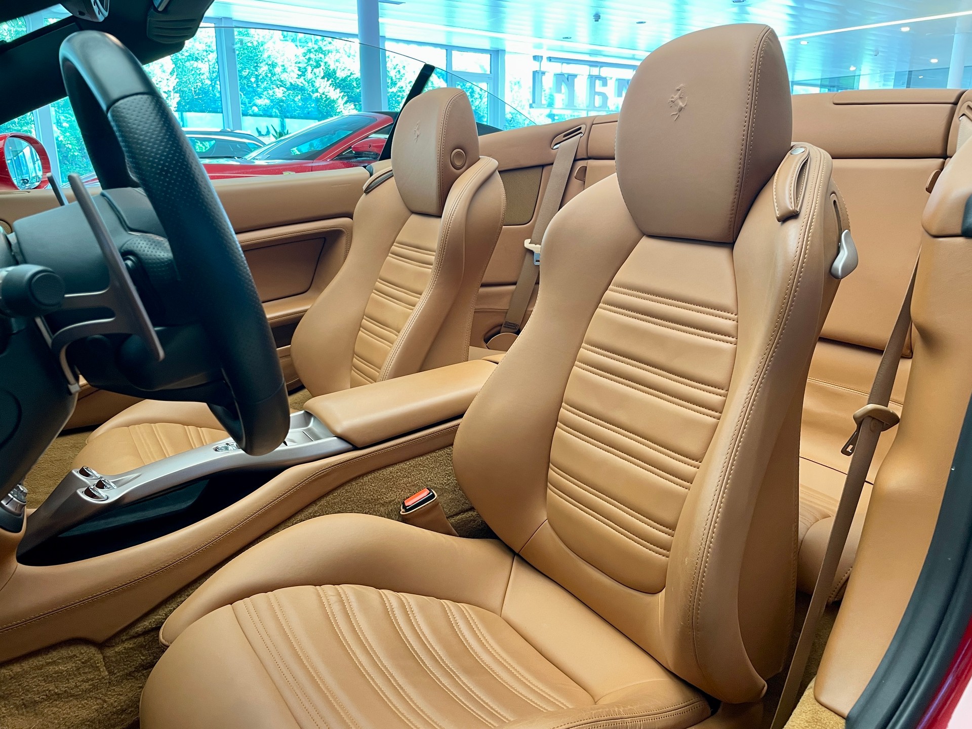 FERRARI California Trenta 490 cv-image-9