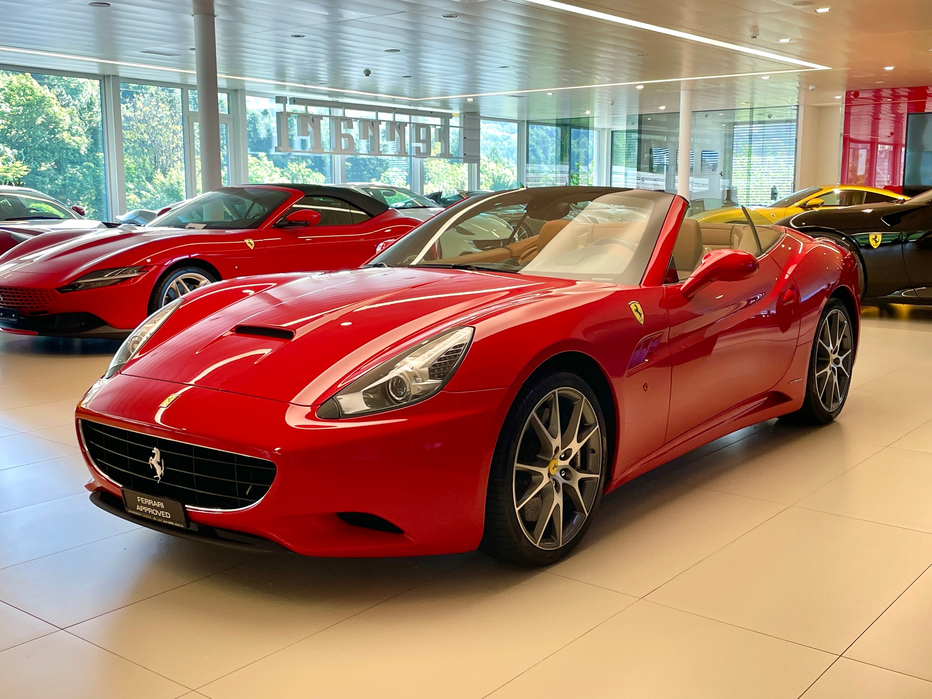FERRARI California Trenta 490 cv