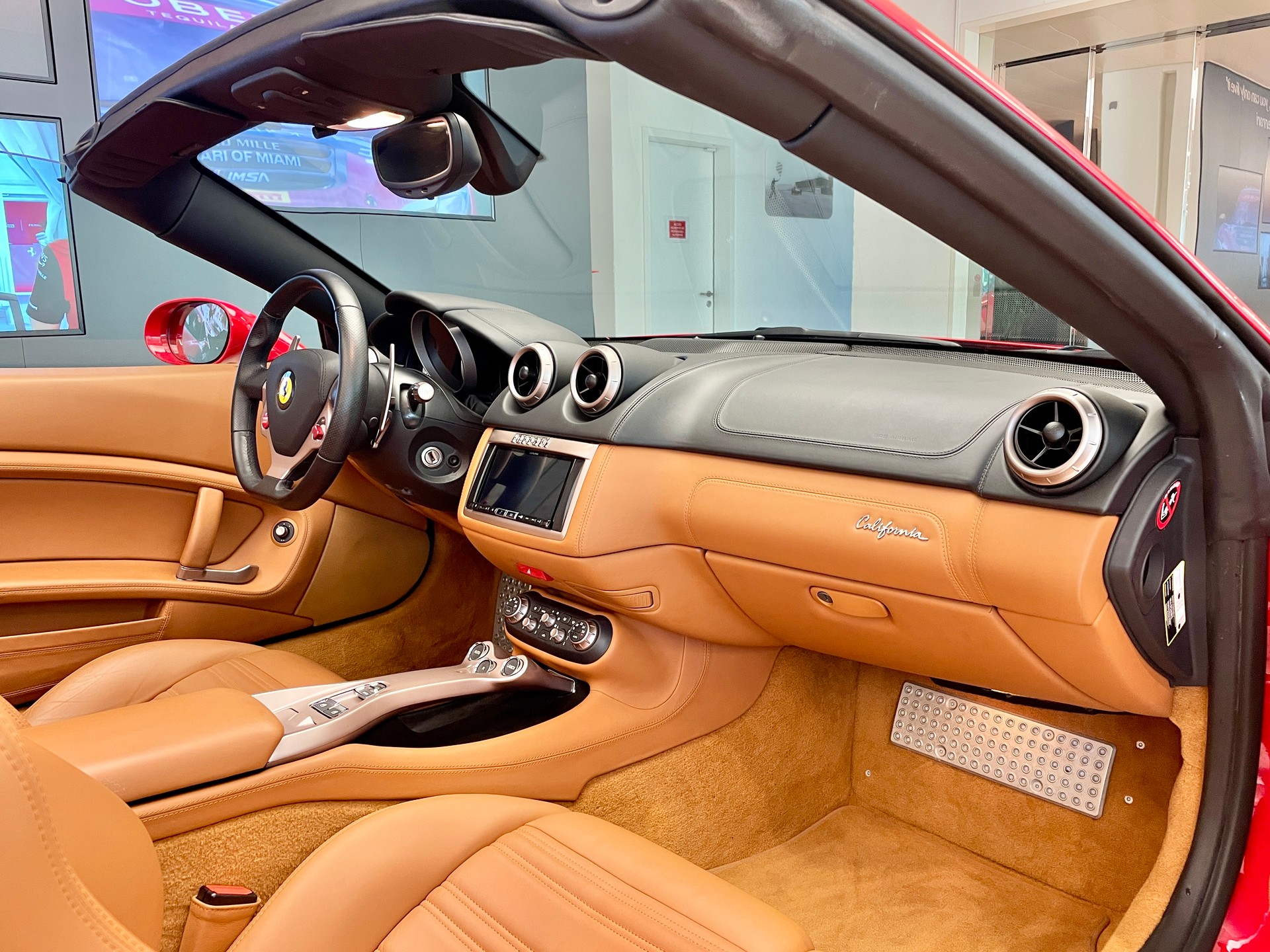FERRARI California Trenta 490 cv-image-10