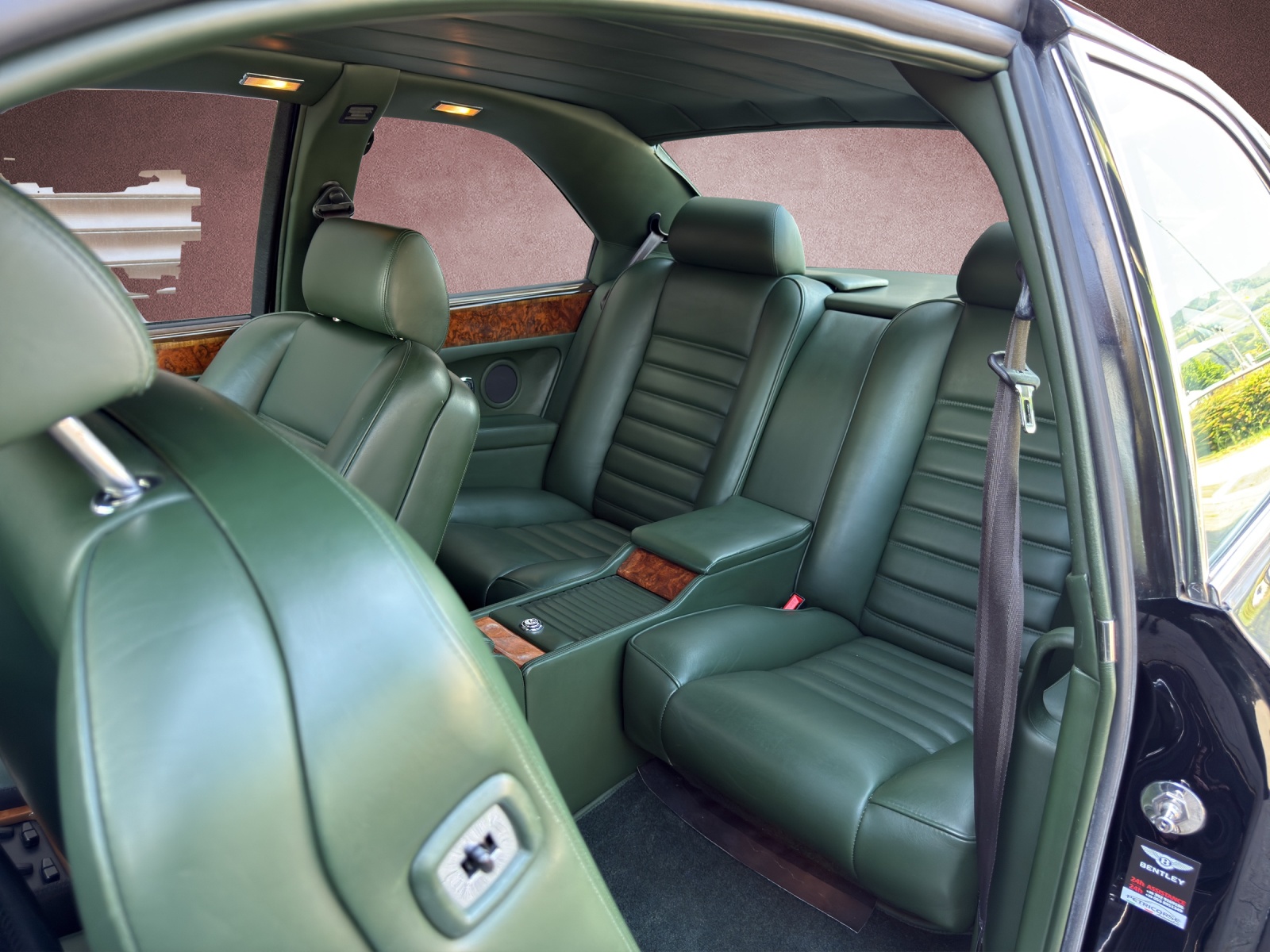 BENTLEY Continental R Coupé-image-8