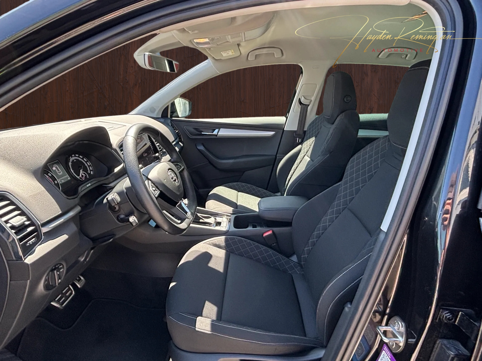 SKODA Karoq 1.0 TSI Ambition DSG-image-6