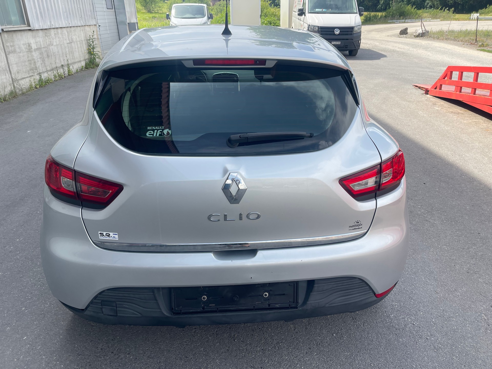 RENAULT Clio 1.2 16V Authentique-image-3