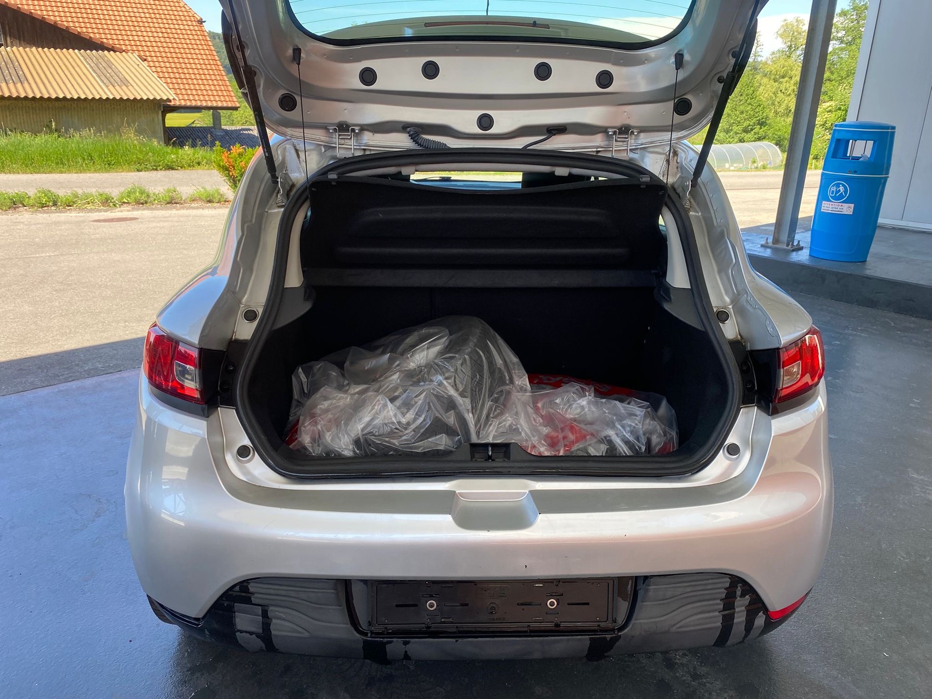 RENAULT Clio 1.2 16V Authentique-image-12