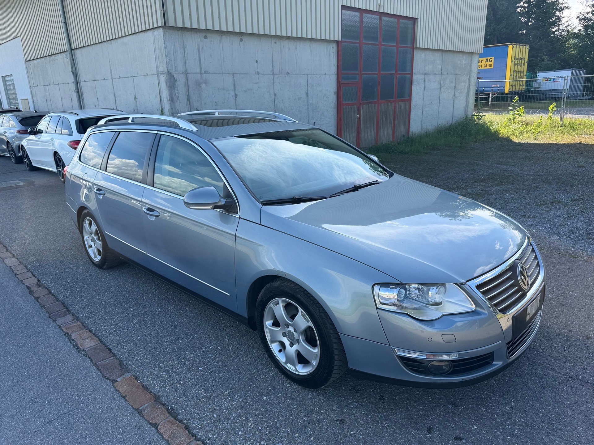VW Passat Variant 2.0 TDI Highline 4Motion DSG-image-2