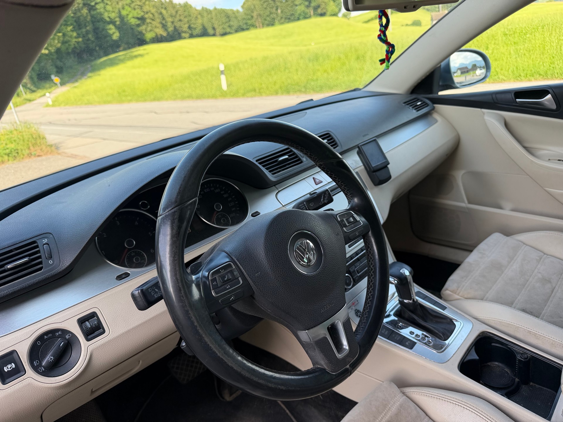 VW Passat Variant 2.0 TDI Highline 4Motion DSG-image-6