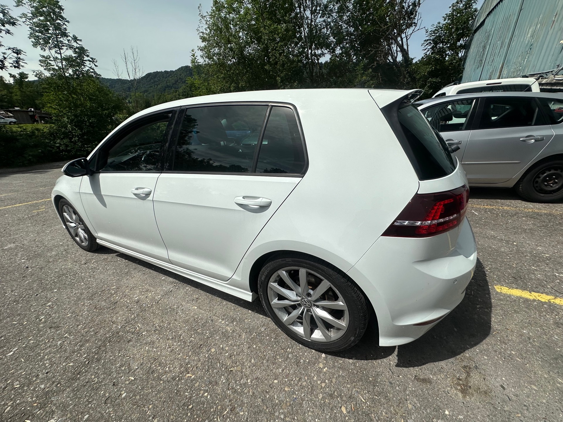 VW Golf 1.4 TSI Allstar R-Line-image-3