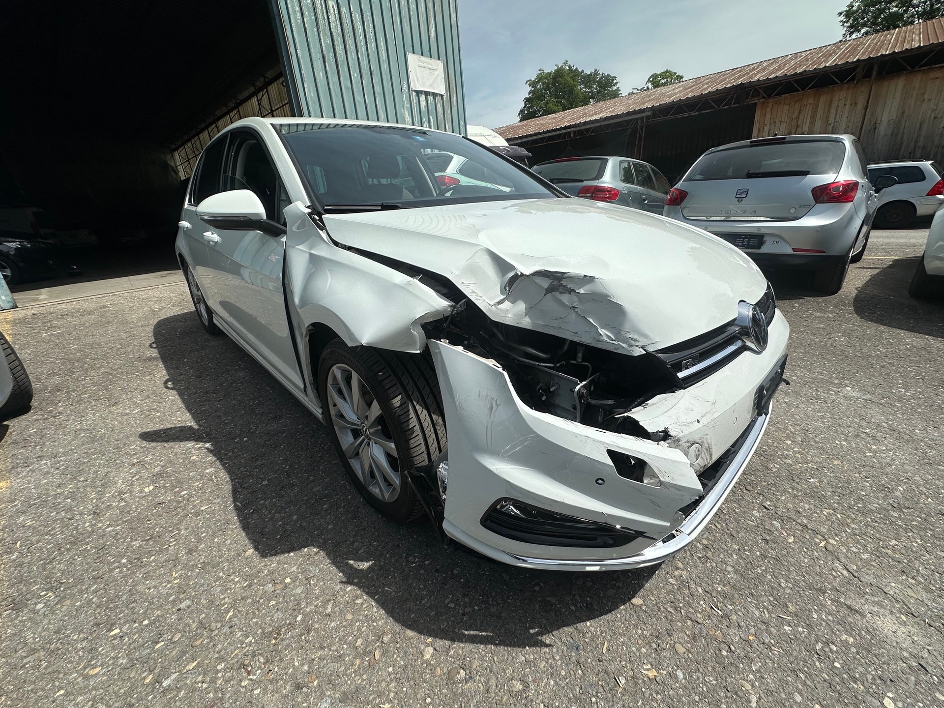 VW Golf 1.4 TSI Allstar R-Line-image-8
