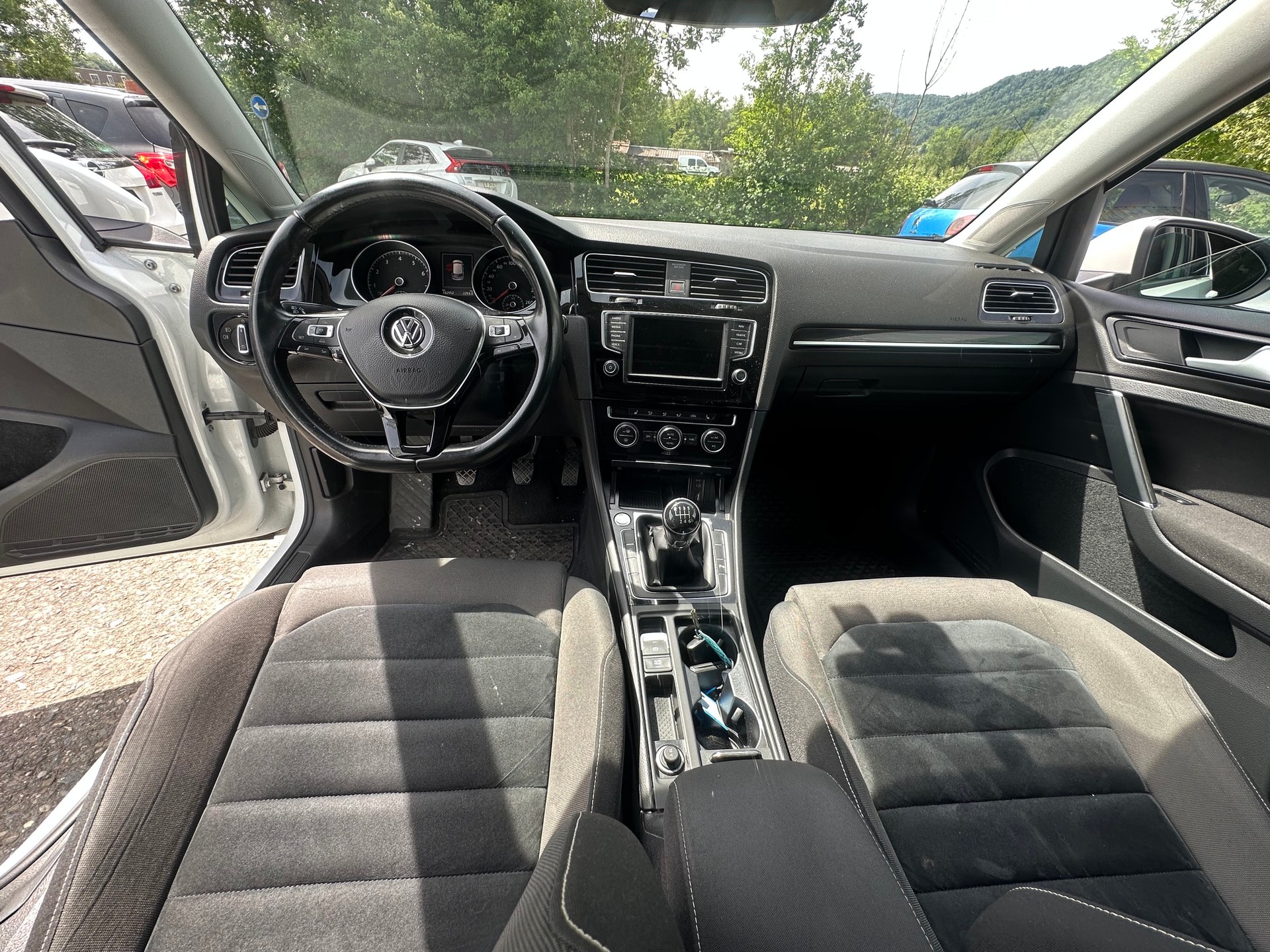 VW Golf 1.4 TSI Allstar R-Line-image-11